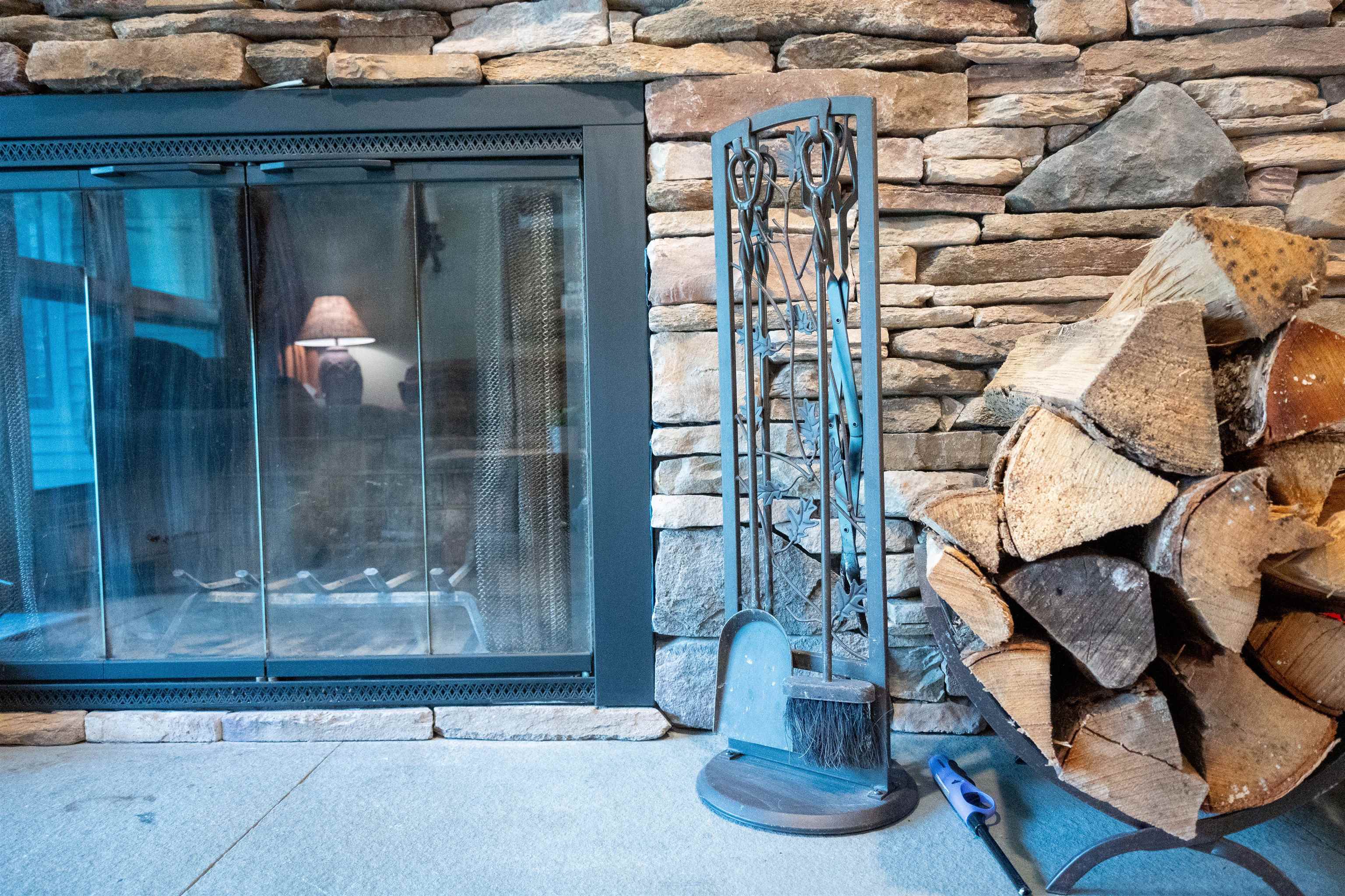 145 Ledgewood Road Unit: D4