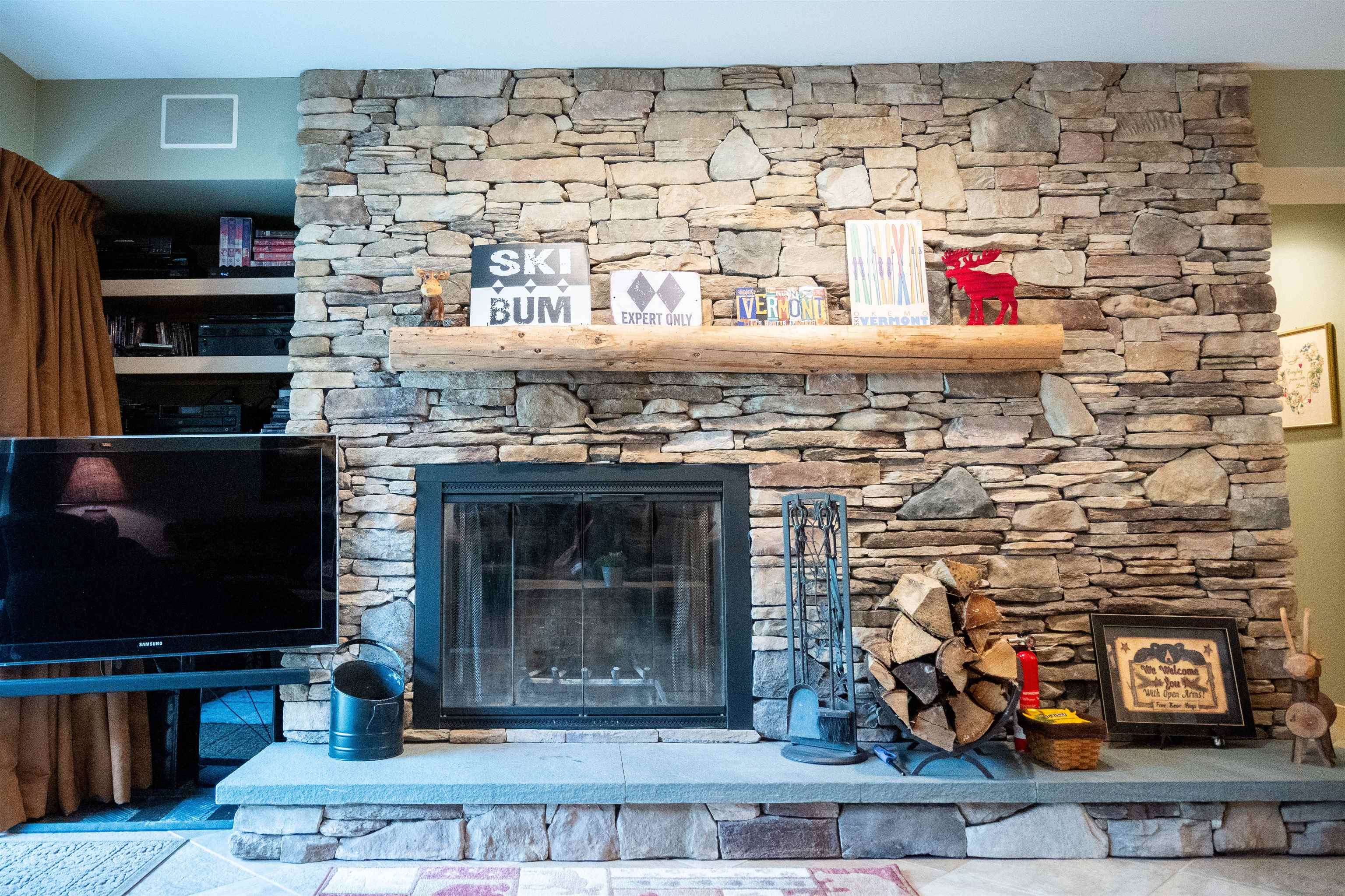 145 Ledgewood Road Unit: D4
