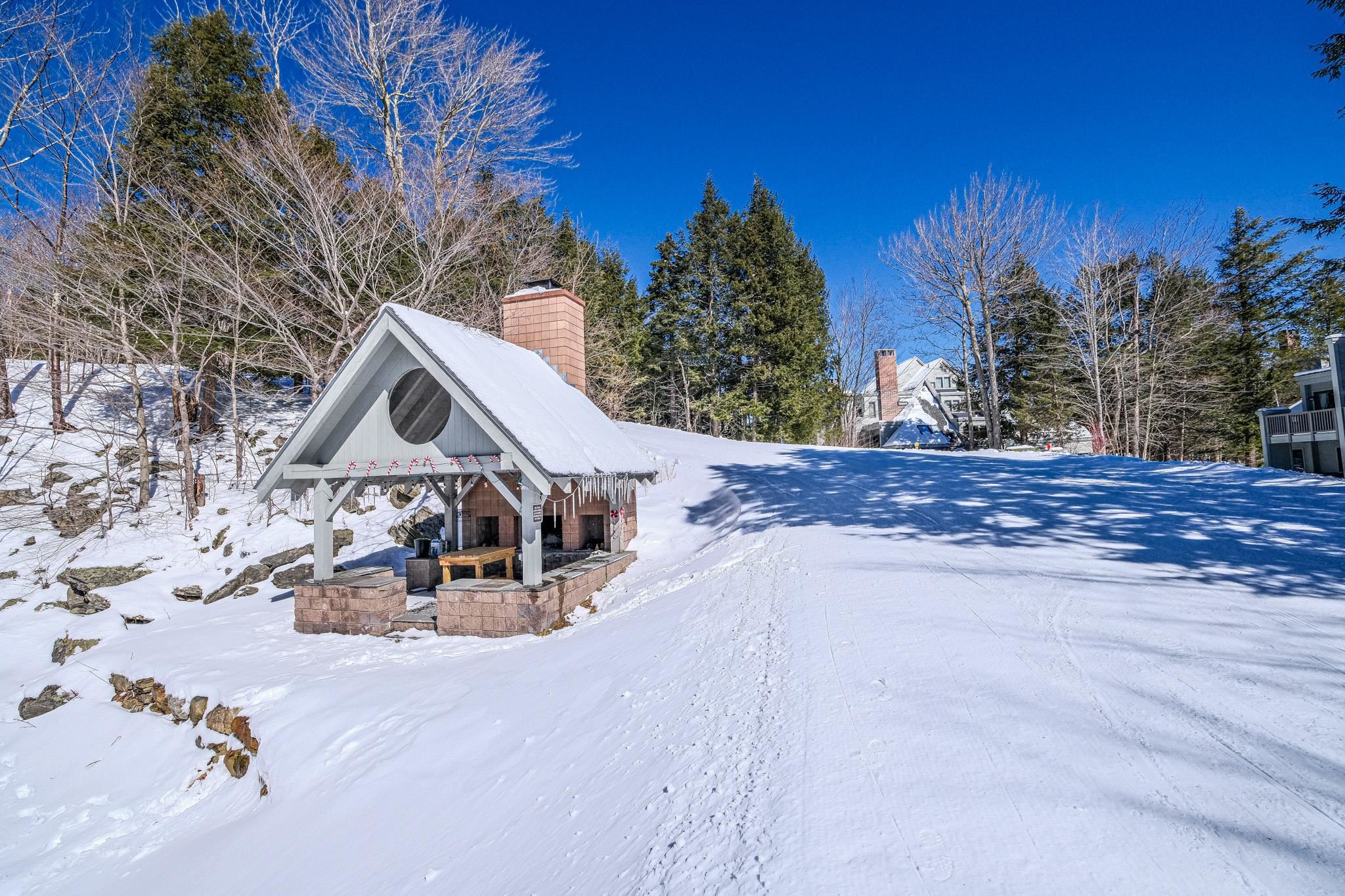 145 Ledgewood Road Unit: D4