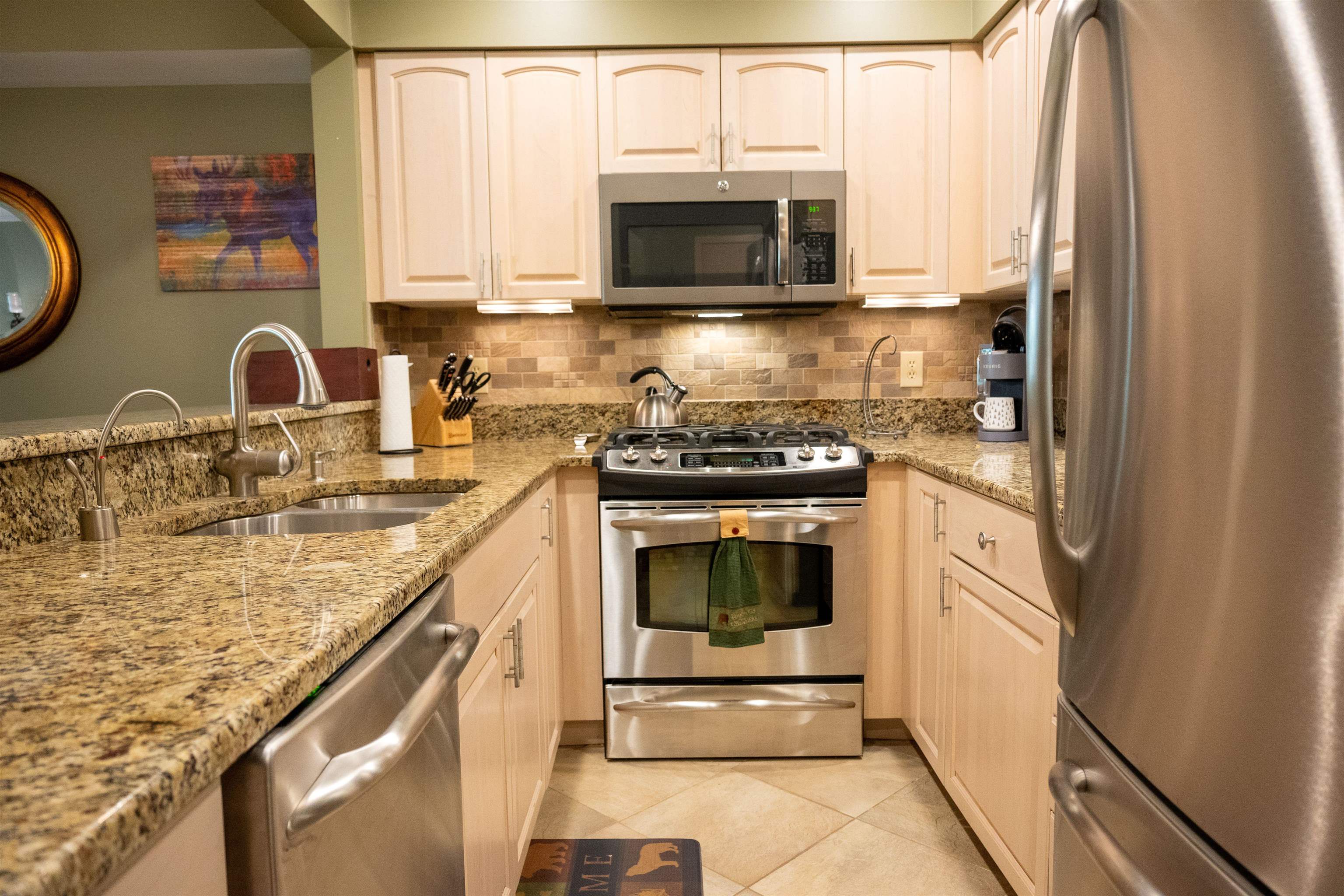 145 Ledgewood Road Unit: D4