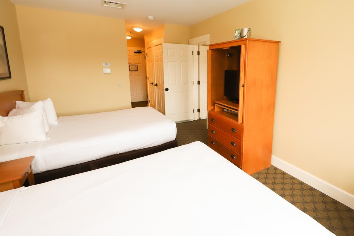 228/230 Qtr. I I I Jackson Gore Inn