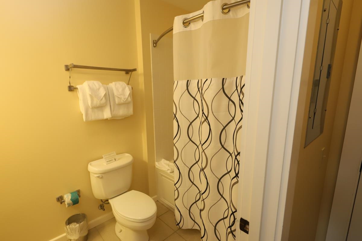 228/230 Qtr. I I I Jackson Gore Inn