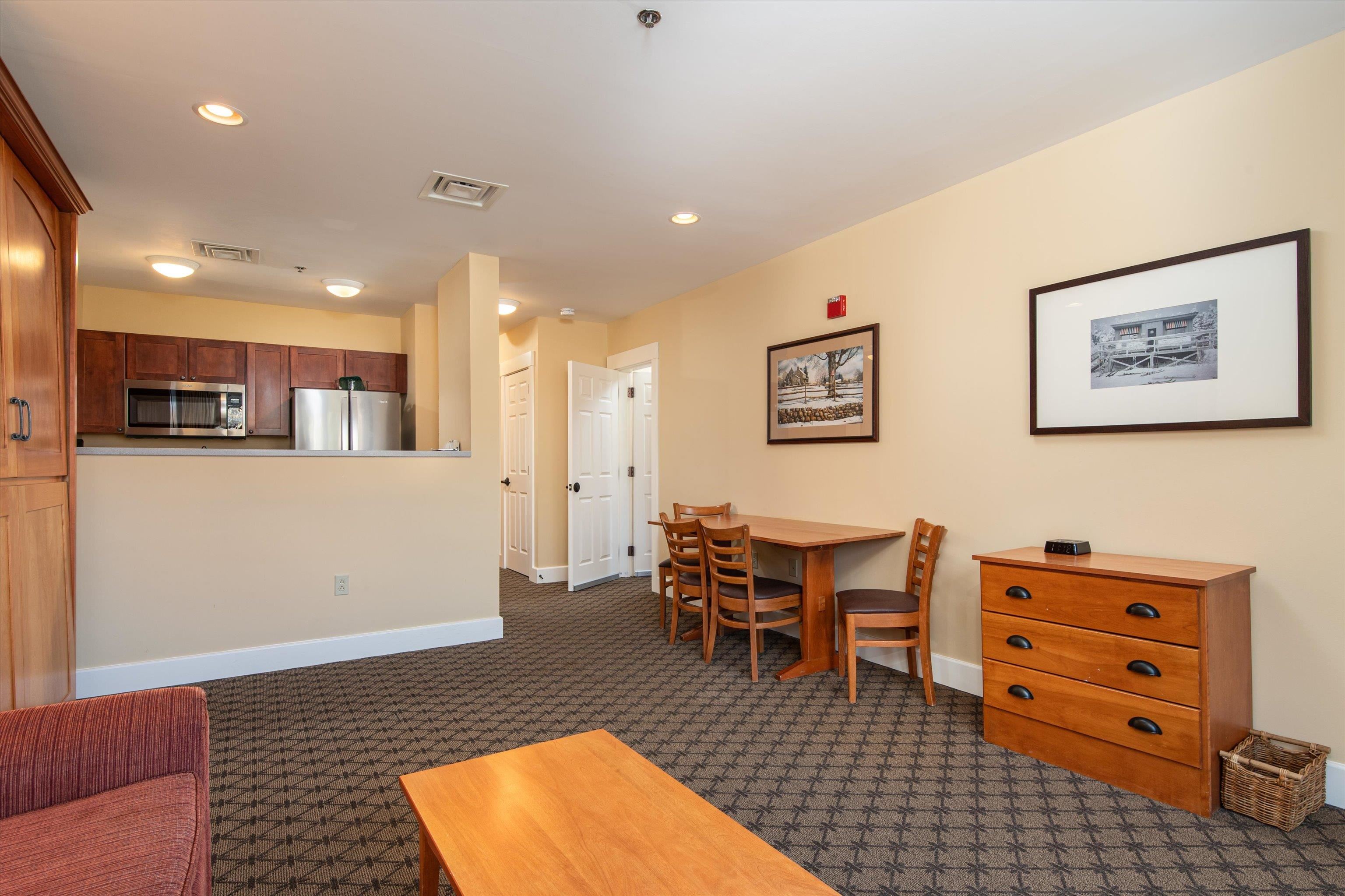 211/213 Qtr. I I Jackson Gore Inn