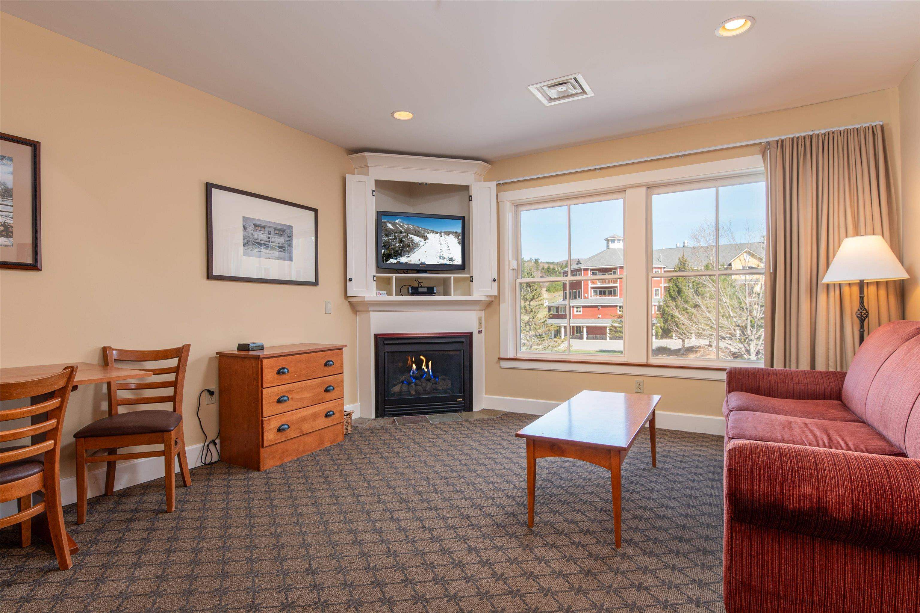 211/213 Qtr. I I Jackson Gore Inn