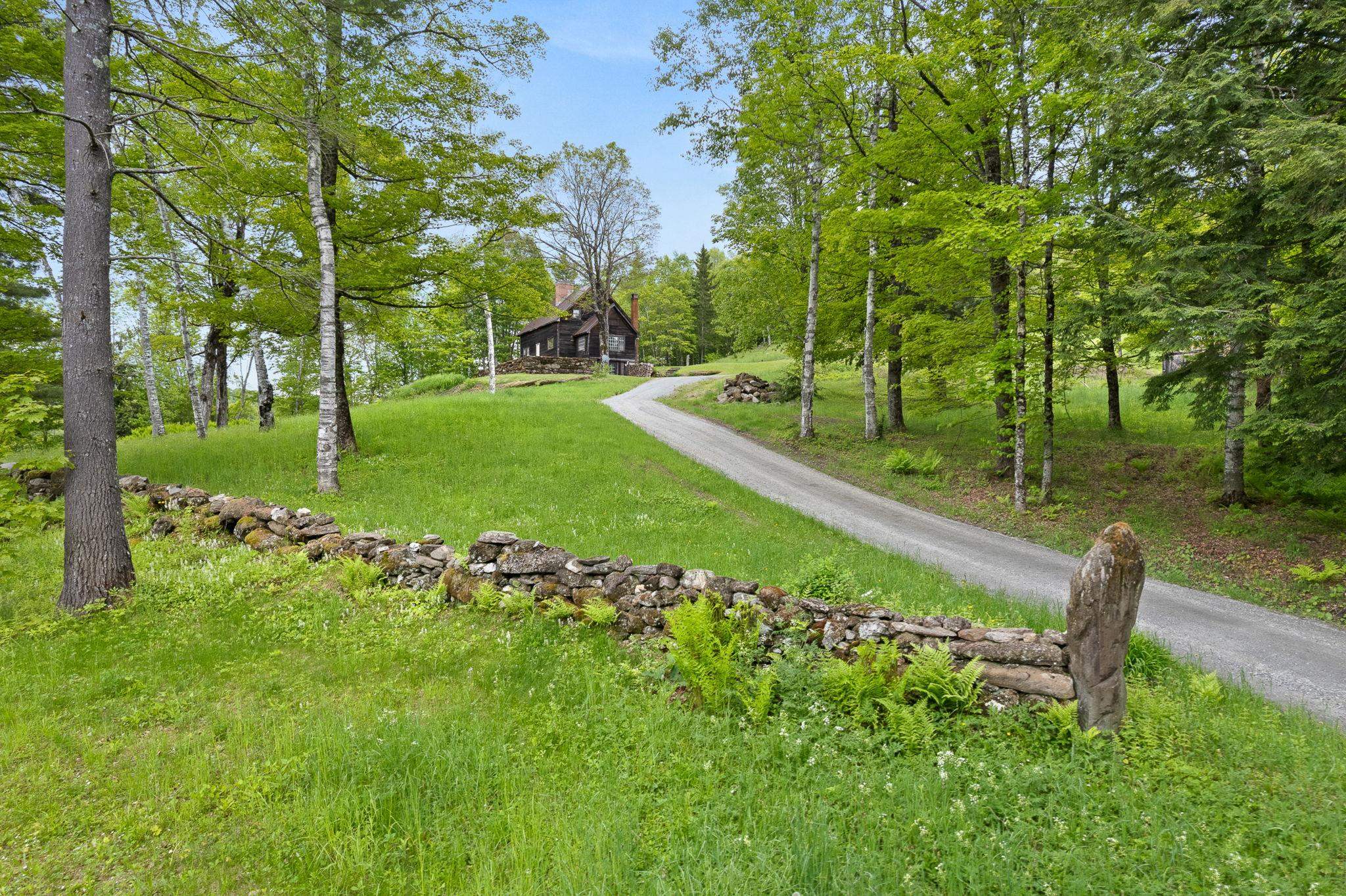 403 Horseshoe Way