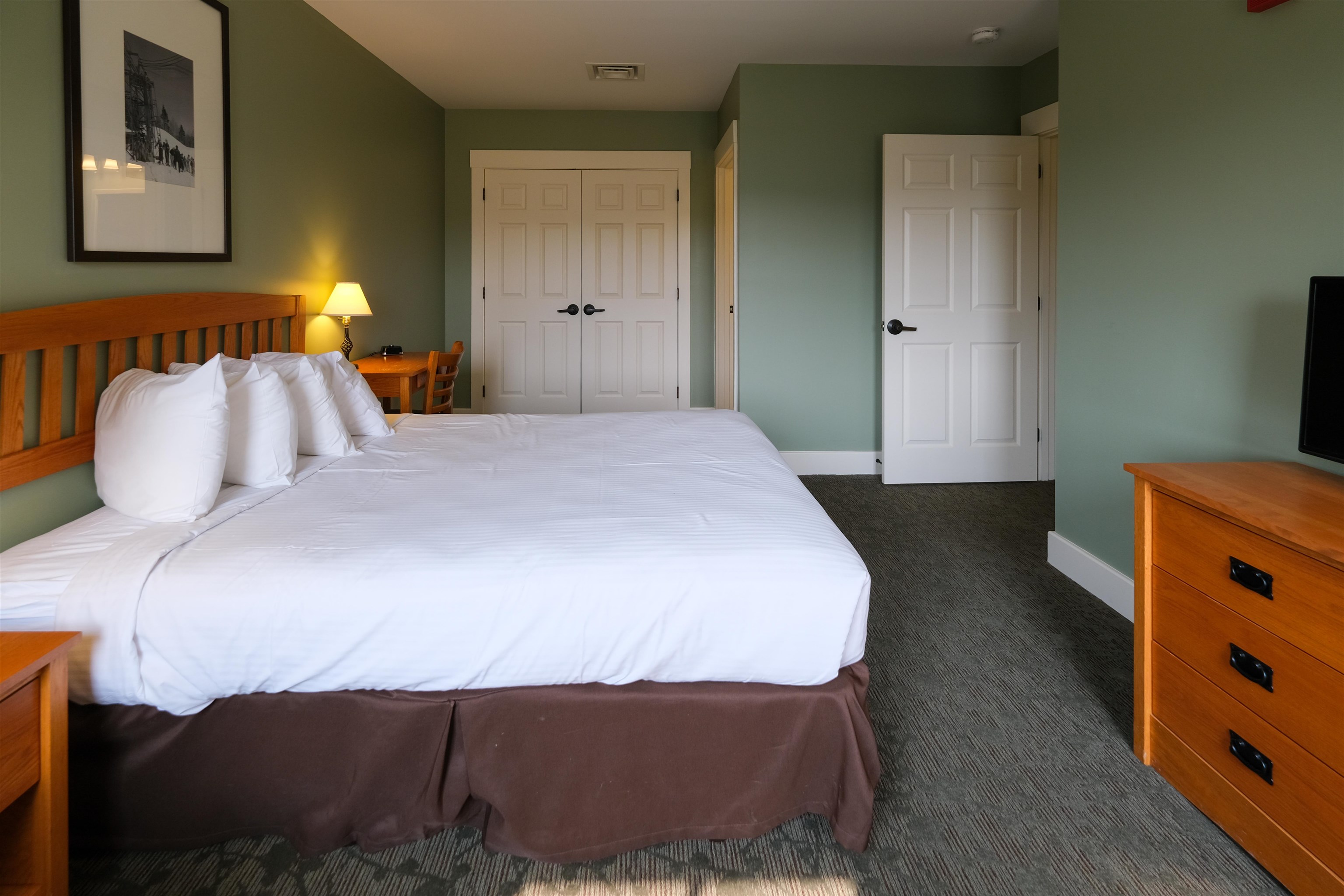 342/344 Jackson Gore Inn Unit: 342/344 Q1