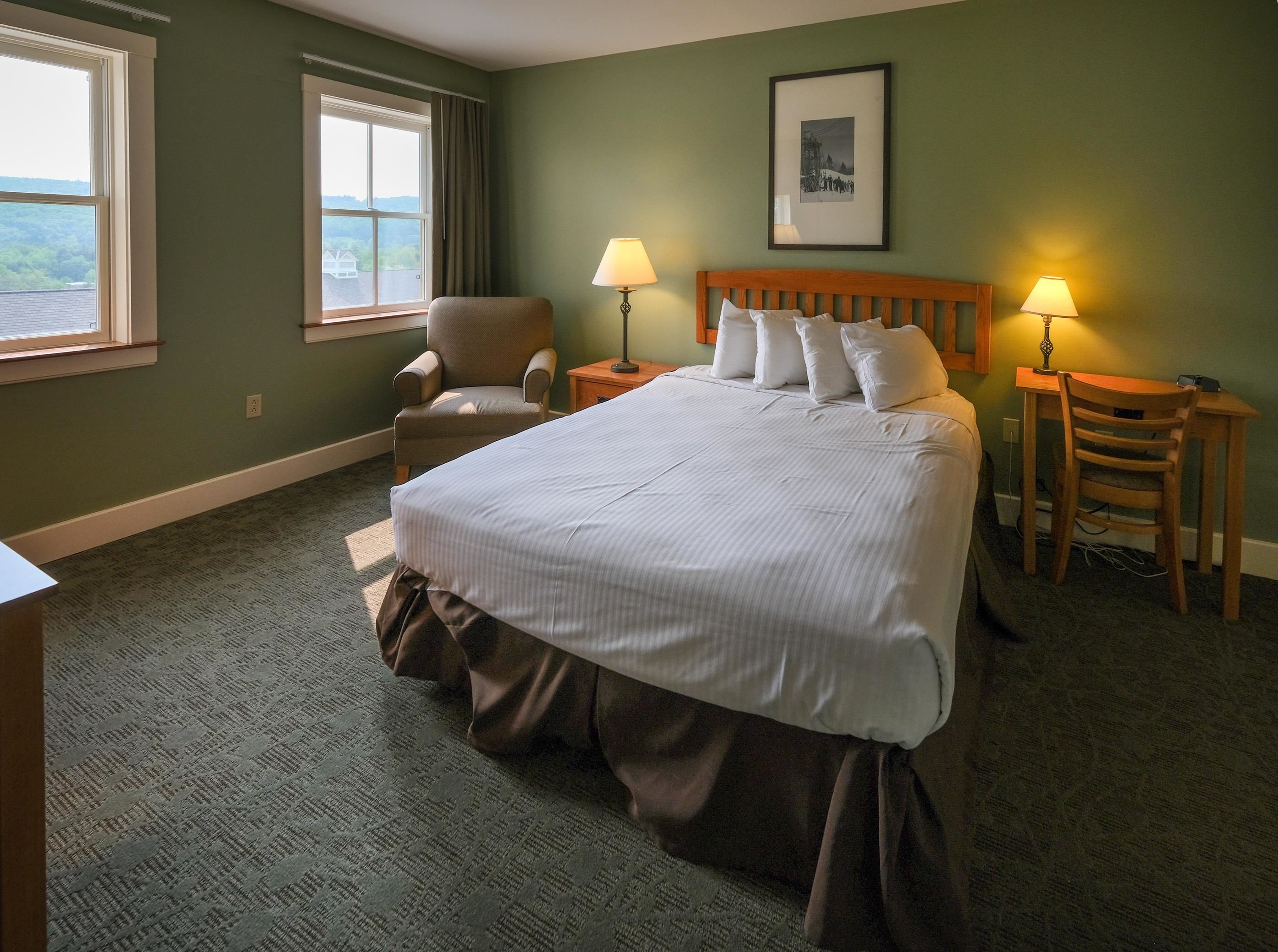 342/344 Jackson Gore Inn Unit: 342/344 Q1