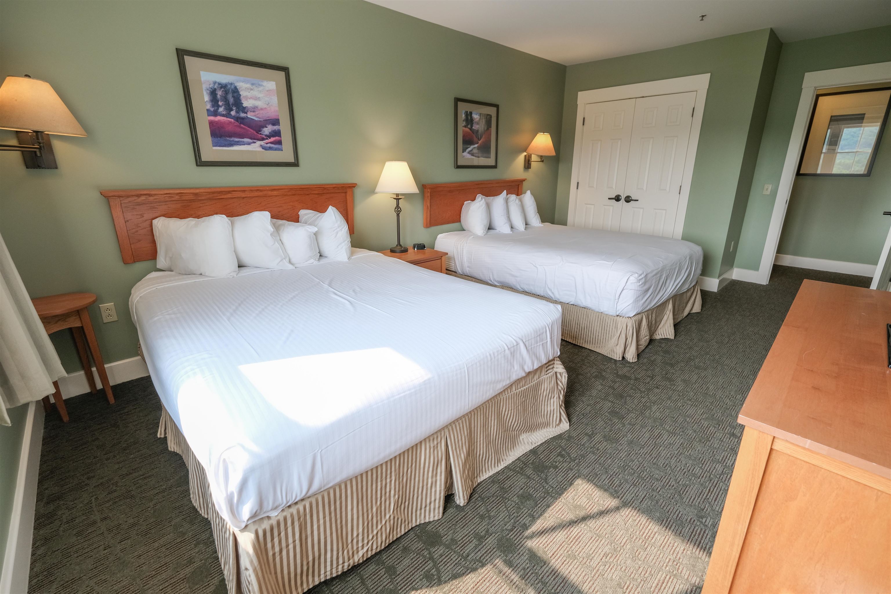 342/344 Jackson Gore Inn Unit: 342/344 Q1