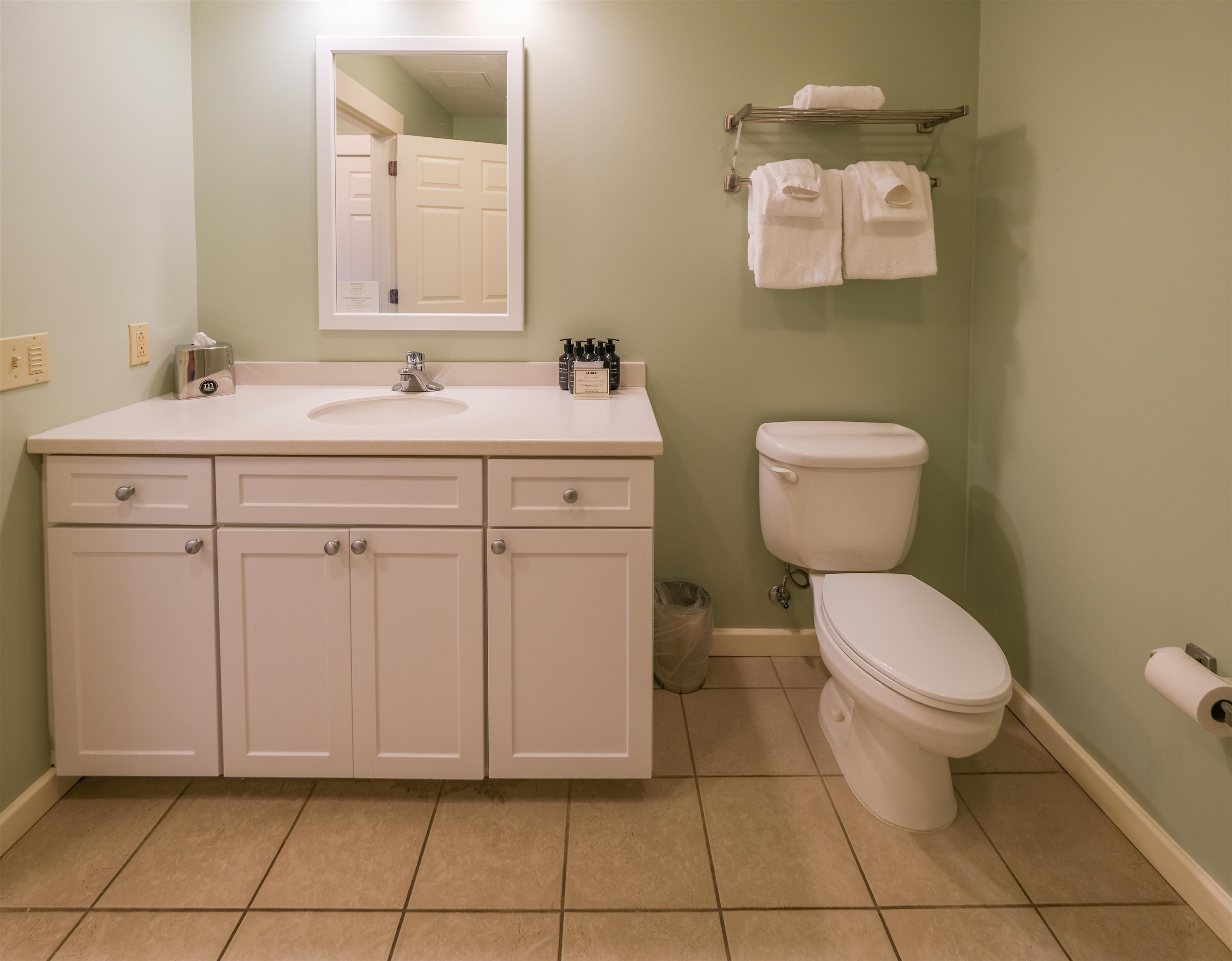 342/344 Jackson Gore Inn Unit: 342/344 Q1