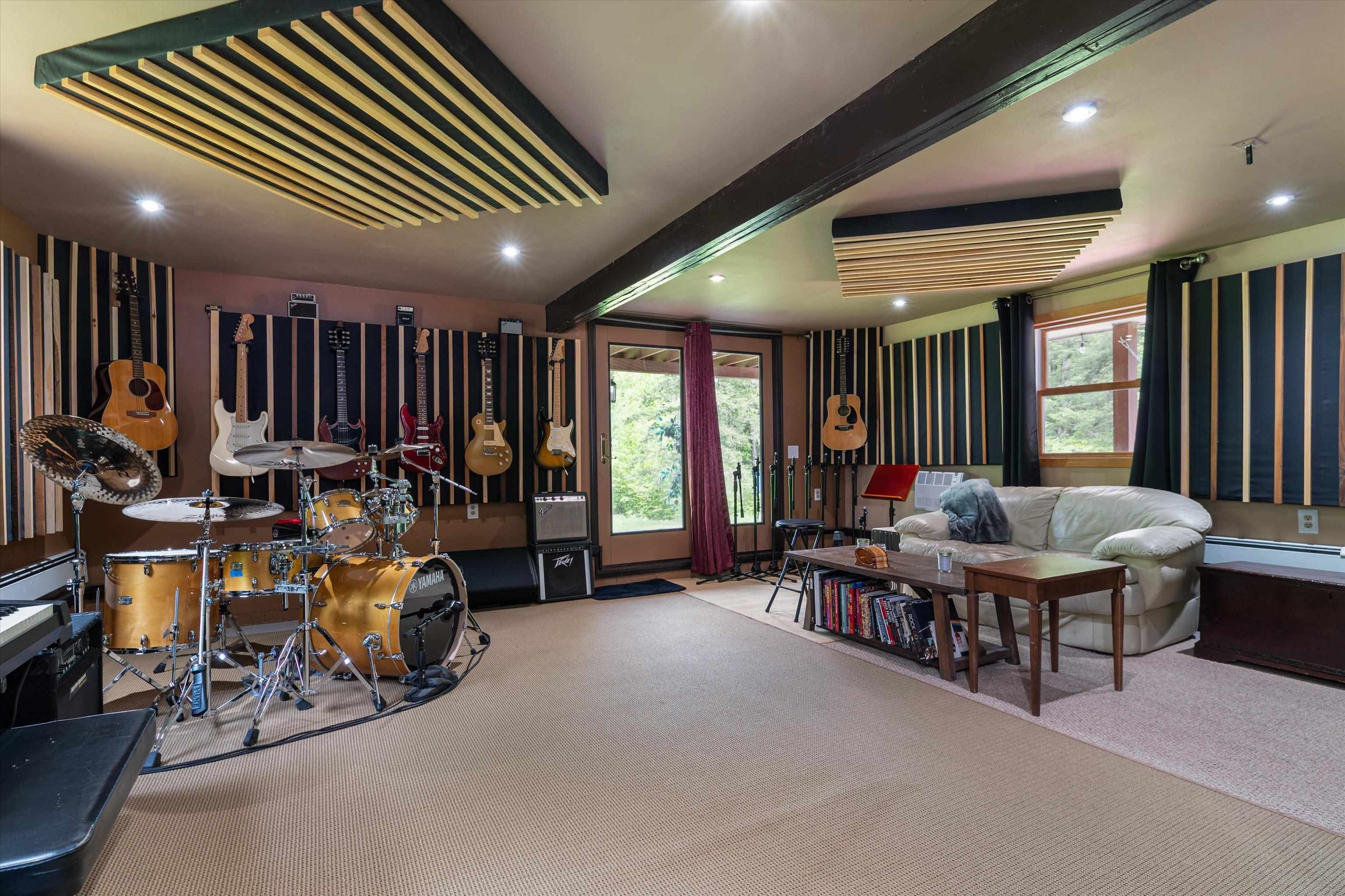 1057 Quarry Road