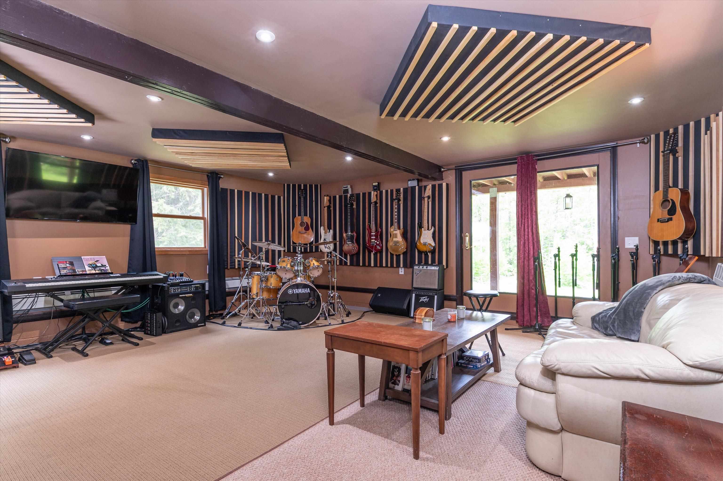 1057 Quarry Road