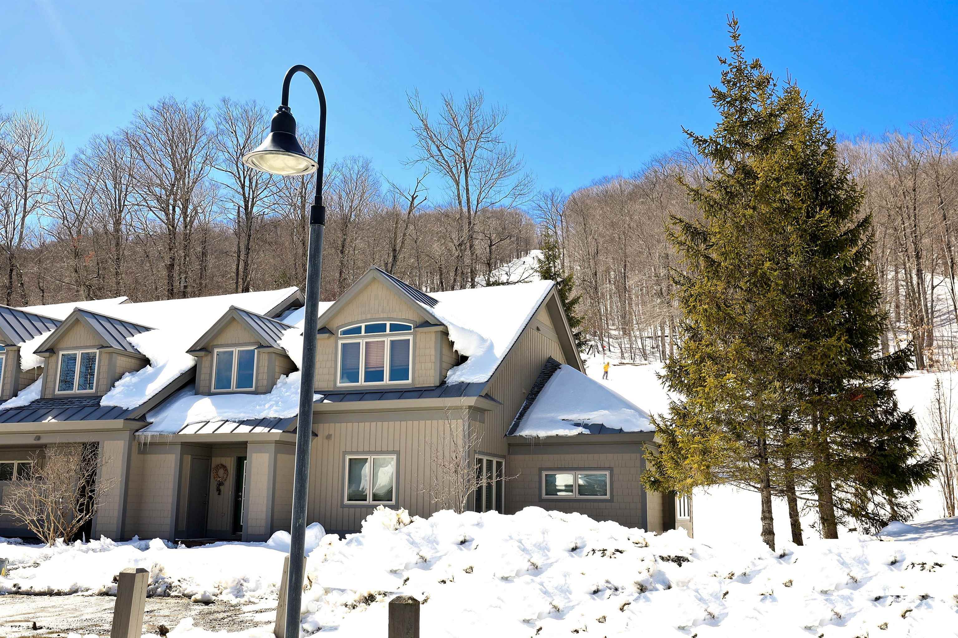 51 Alpine Way Unit: A4