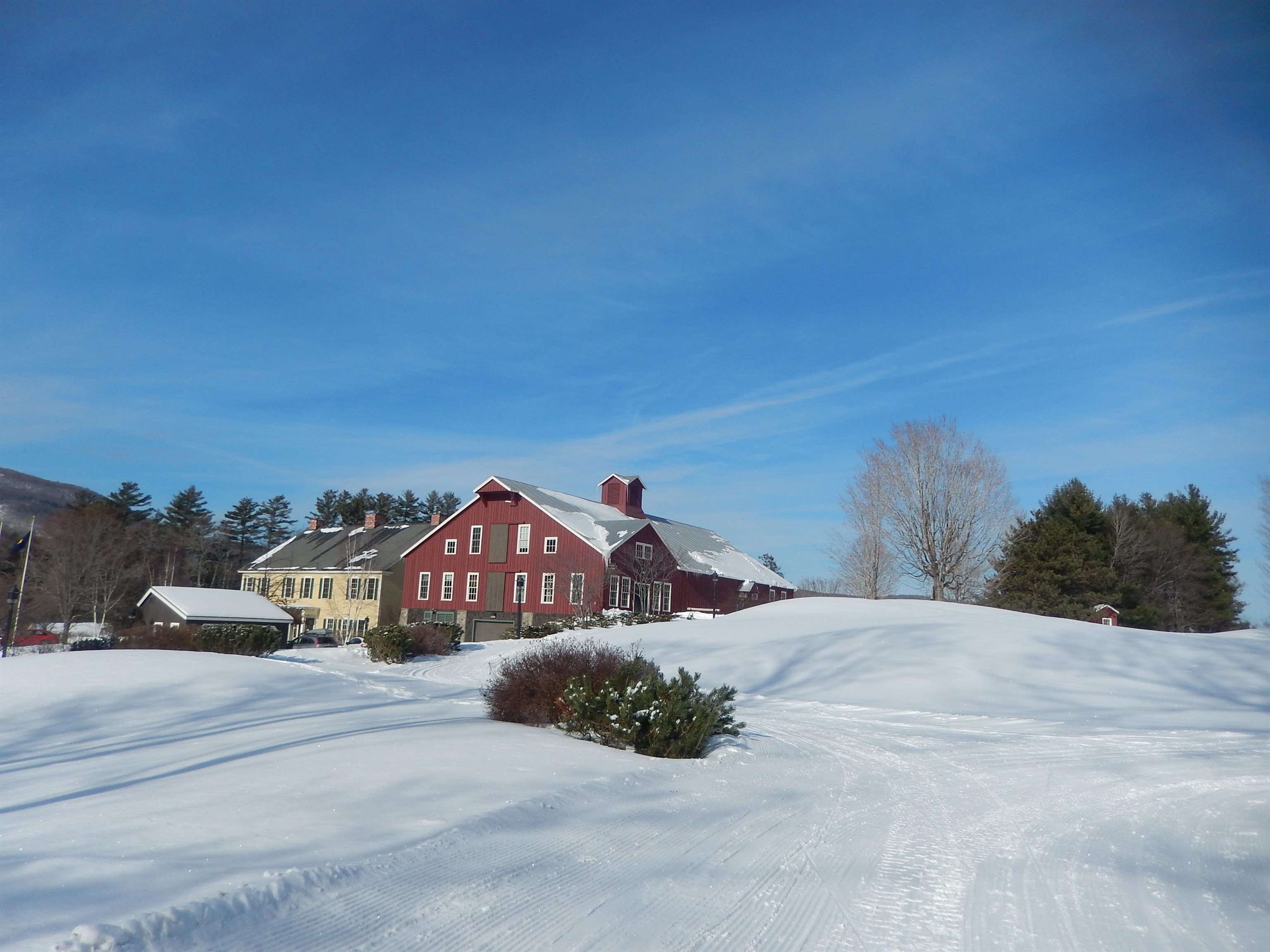 400 East Lake Road