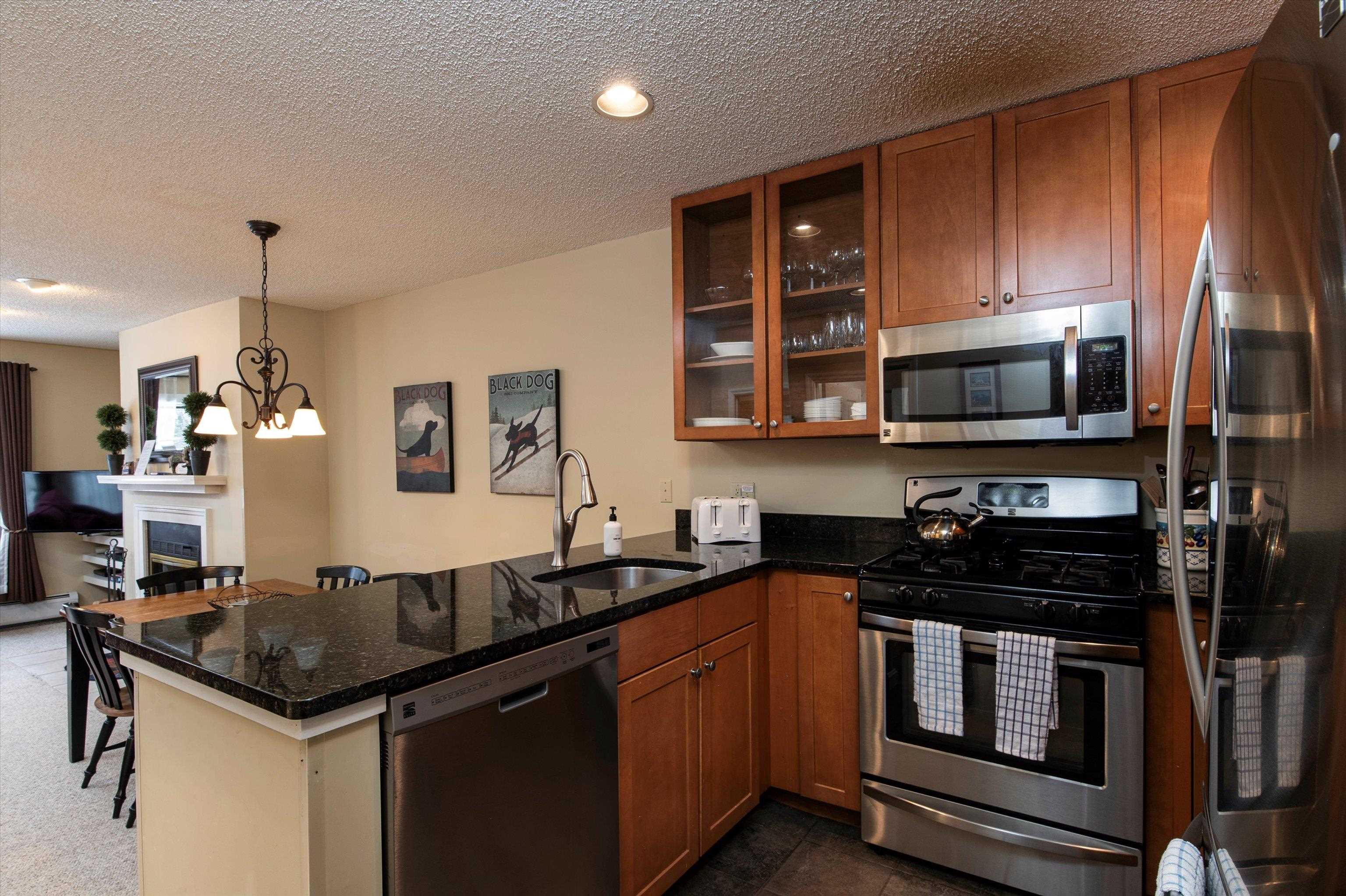 81 White Loop Unit: F102