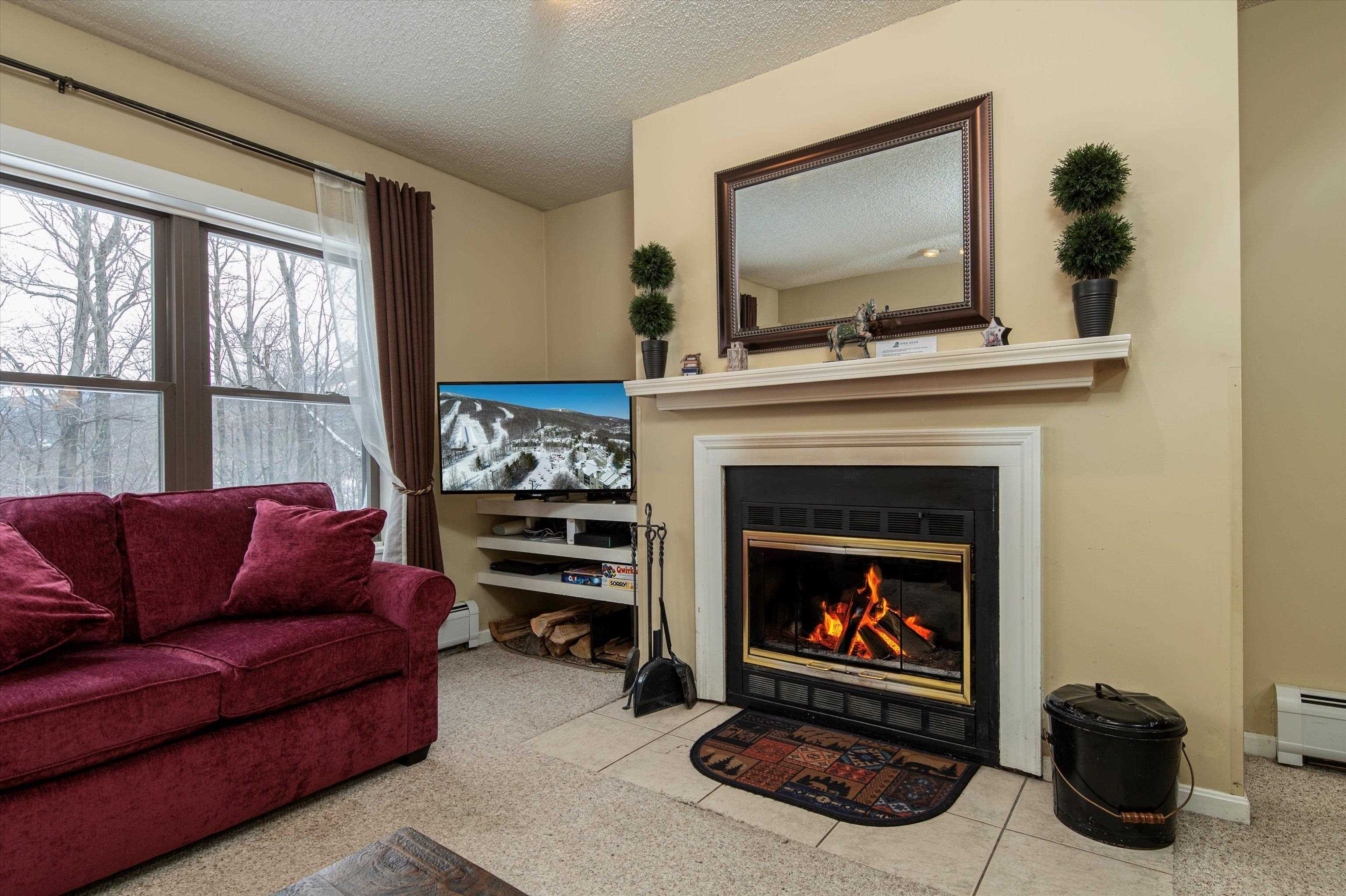 81 White Loop Unit: F102