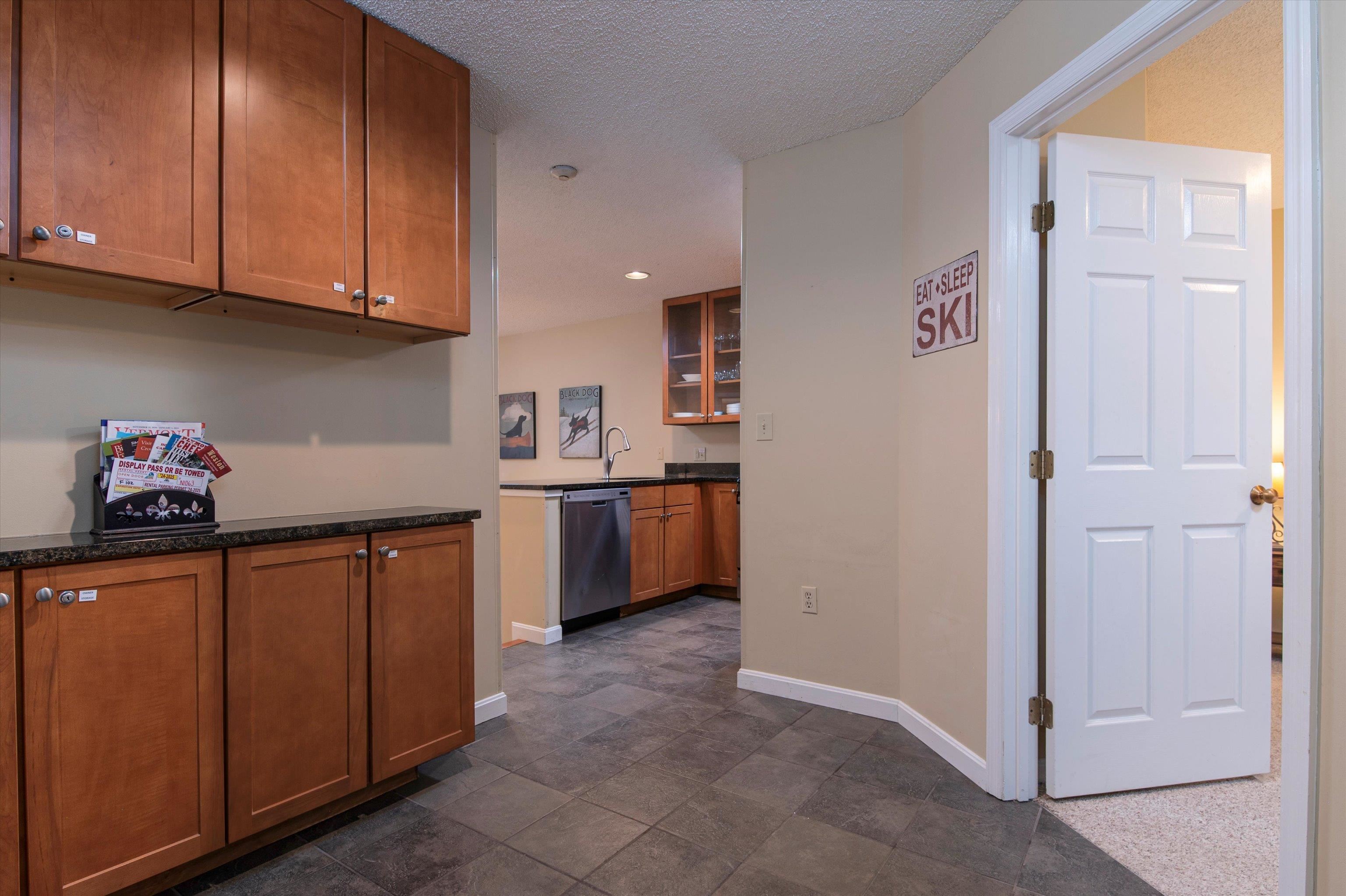 81 White Loop Unit: F102