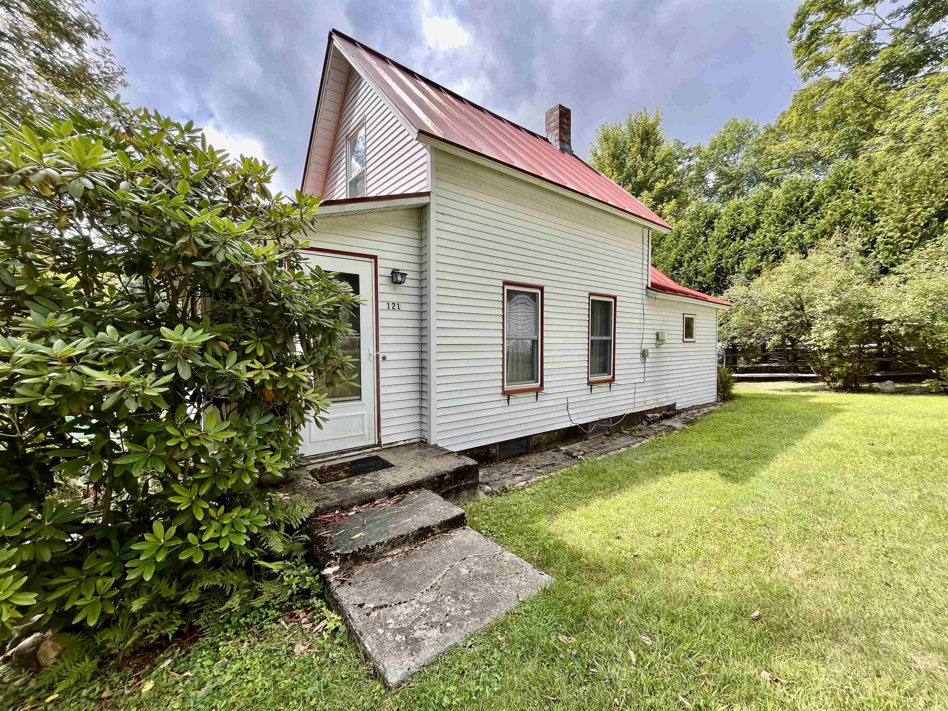 121 East Lake Road