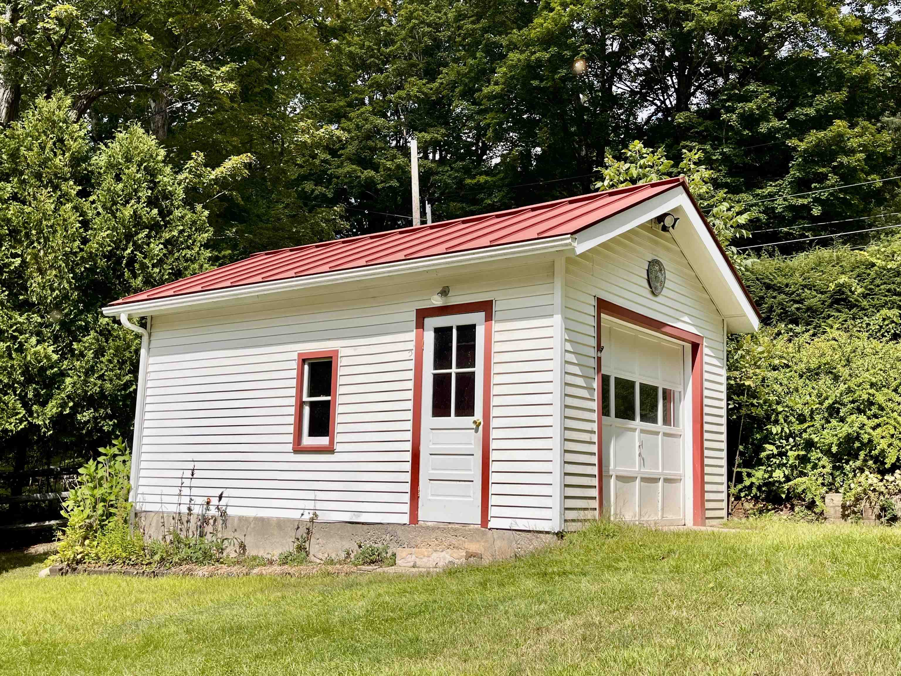 121 East Lake Road