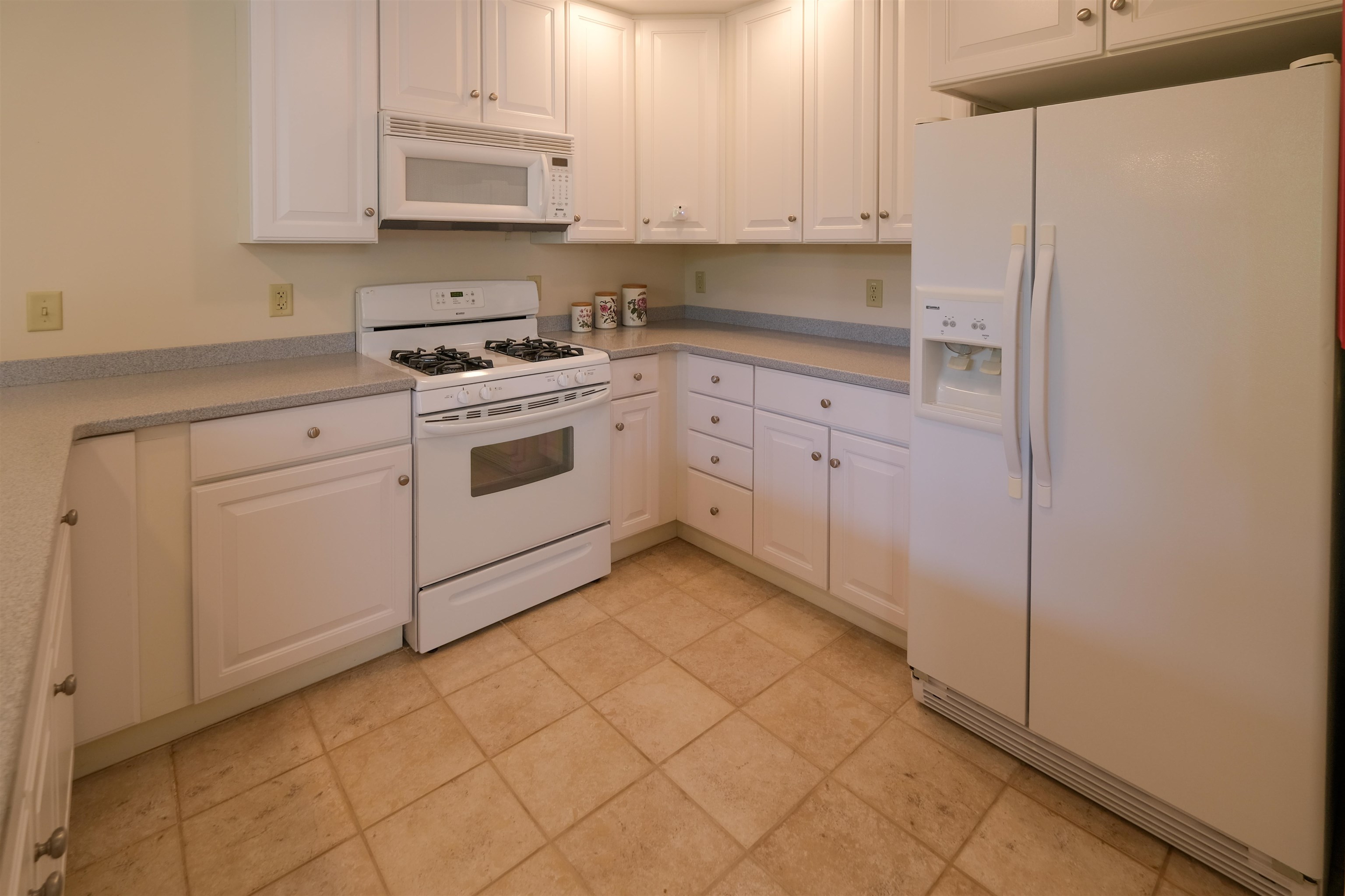 60 Spaulding Road Unit: J1