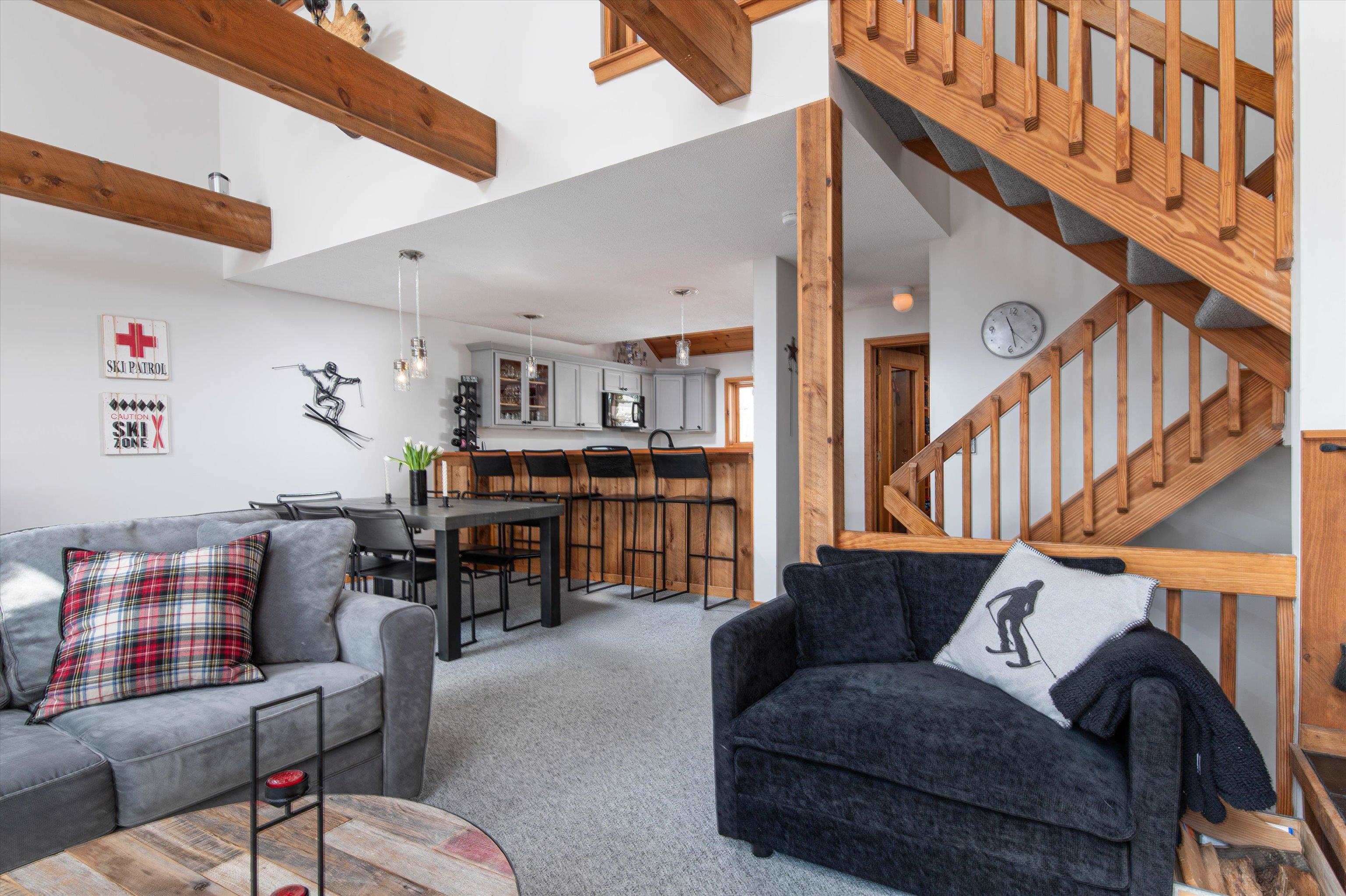 182 Okemo Trailside Extension Unit: 42 D