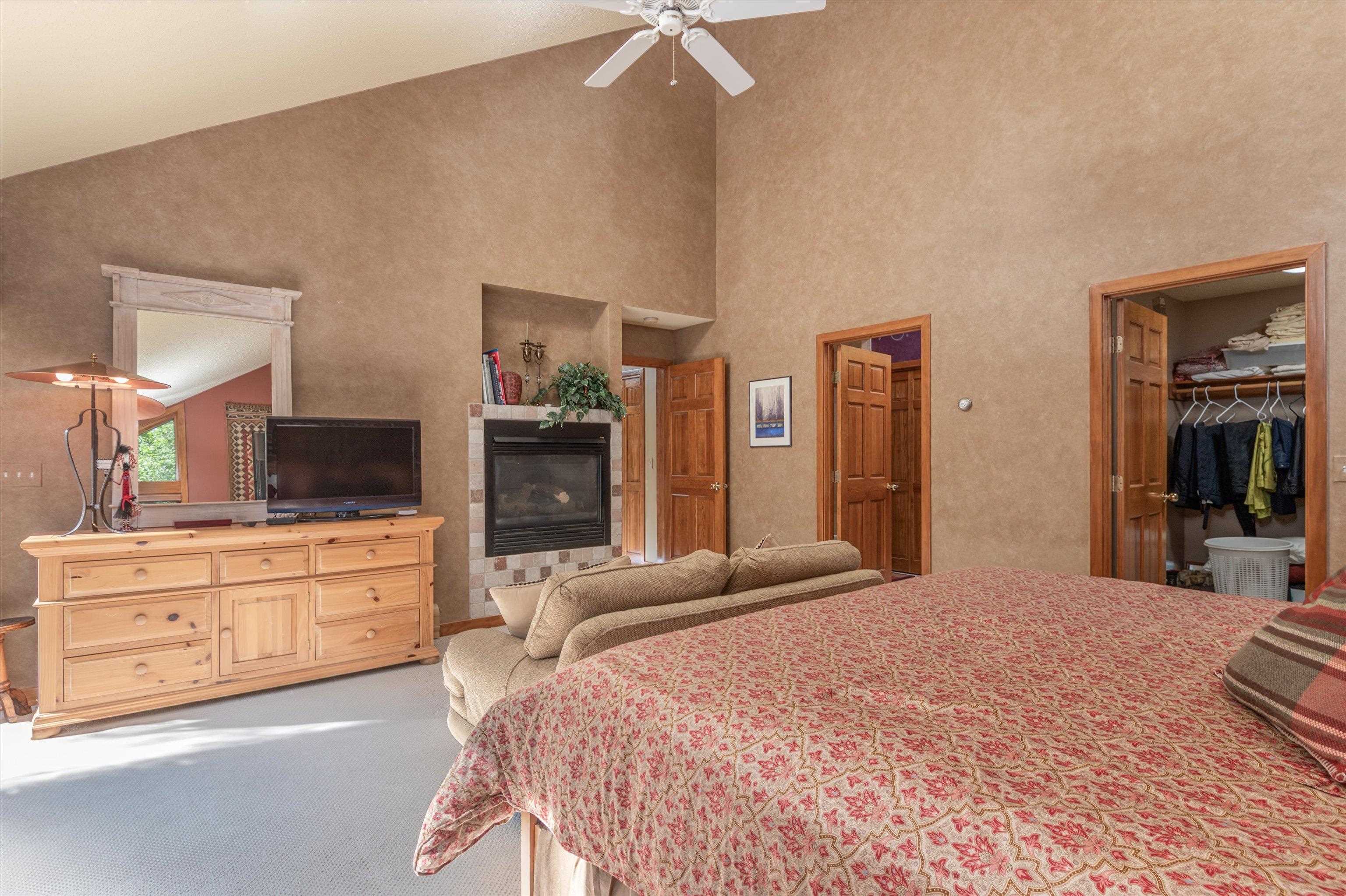 80 Mountain View Drive