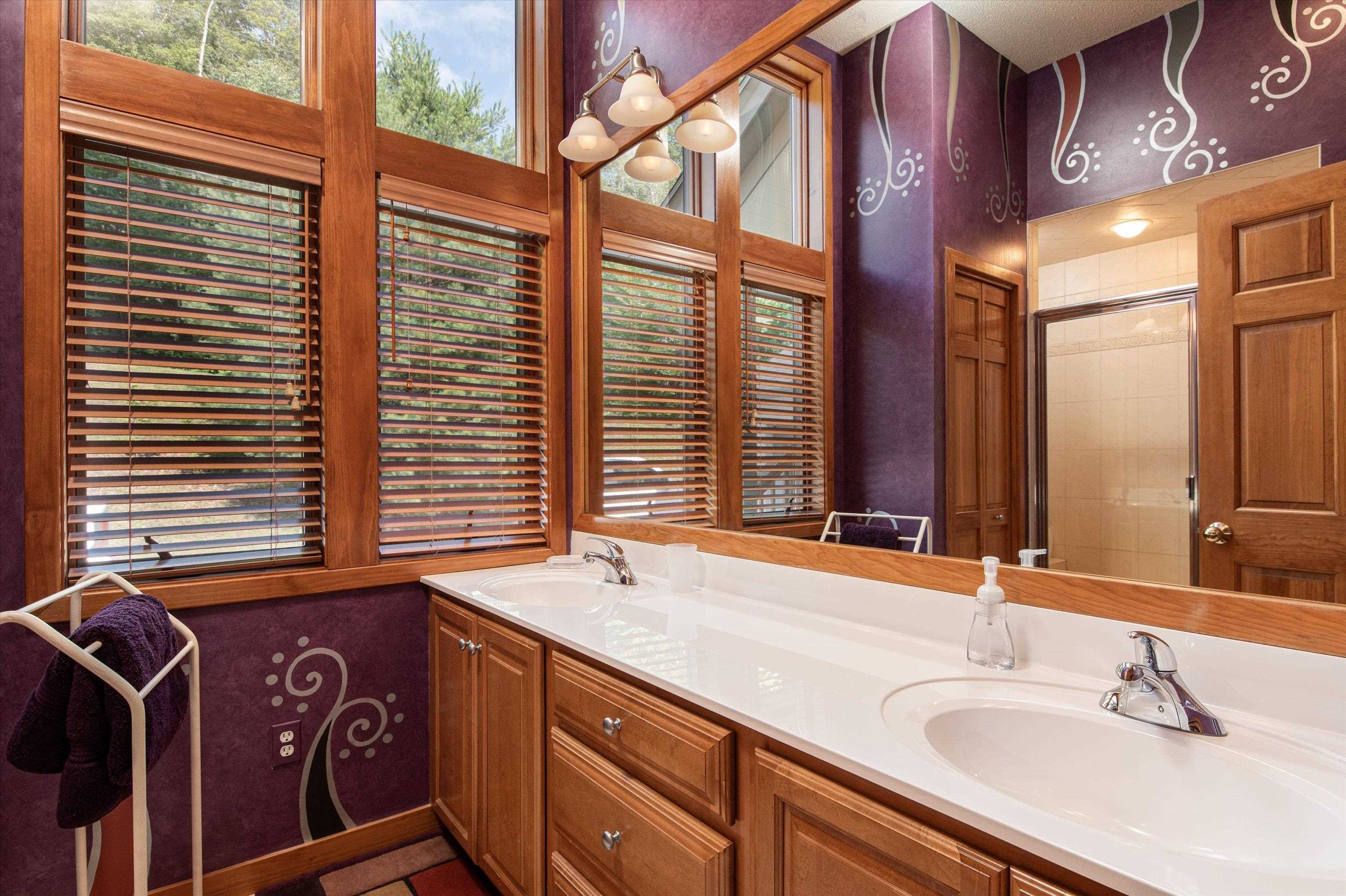 80 Mountain View Drive