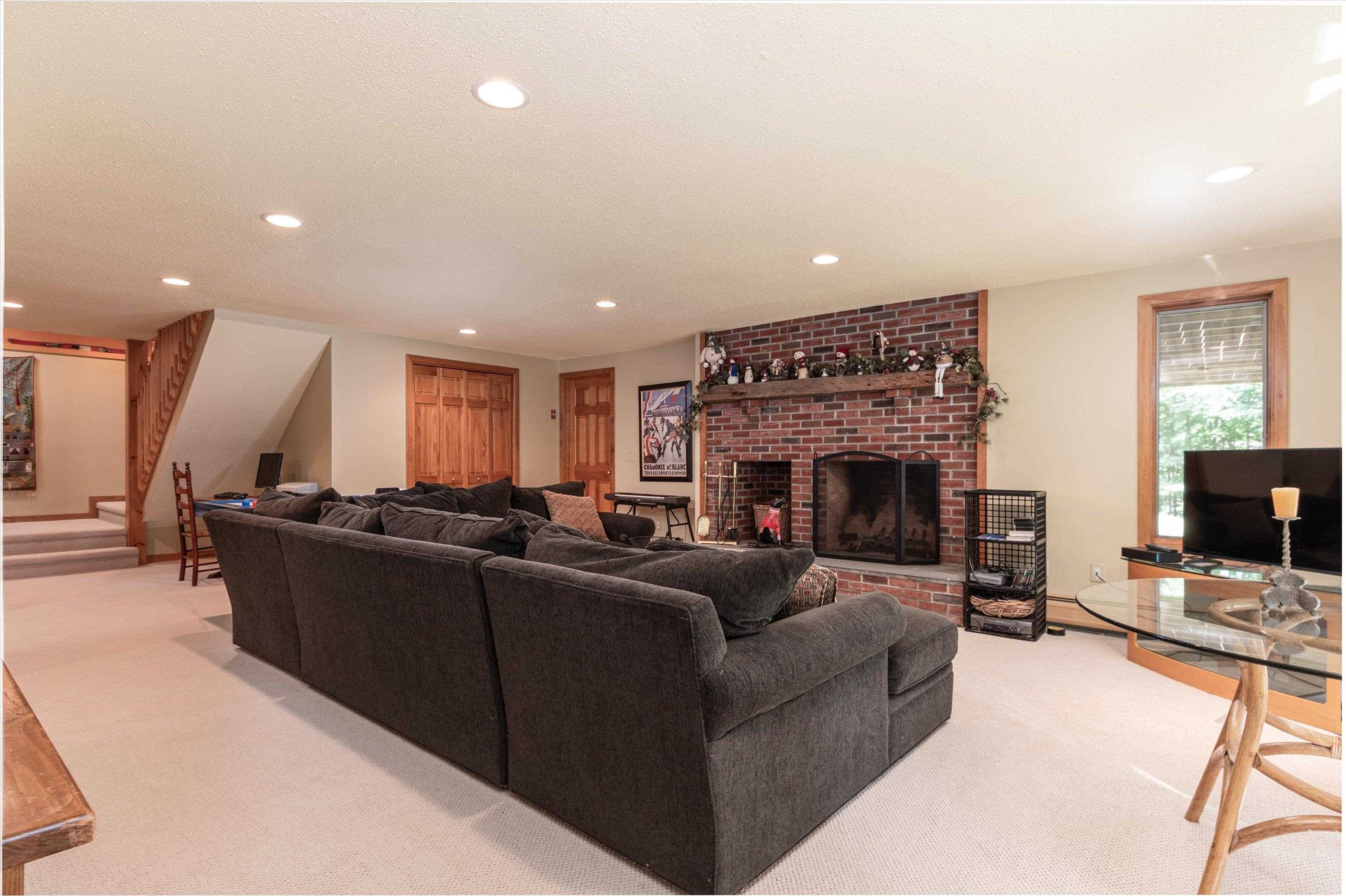 80 Mountain View Drive