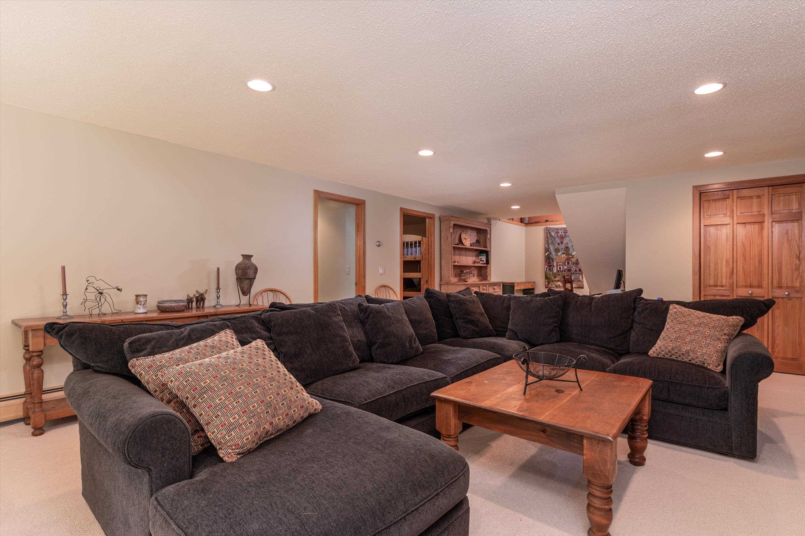 80 Mountain View Drive