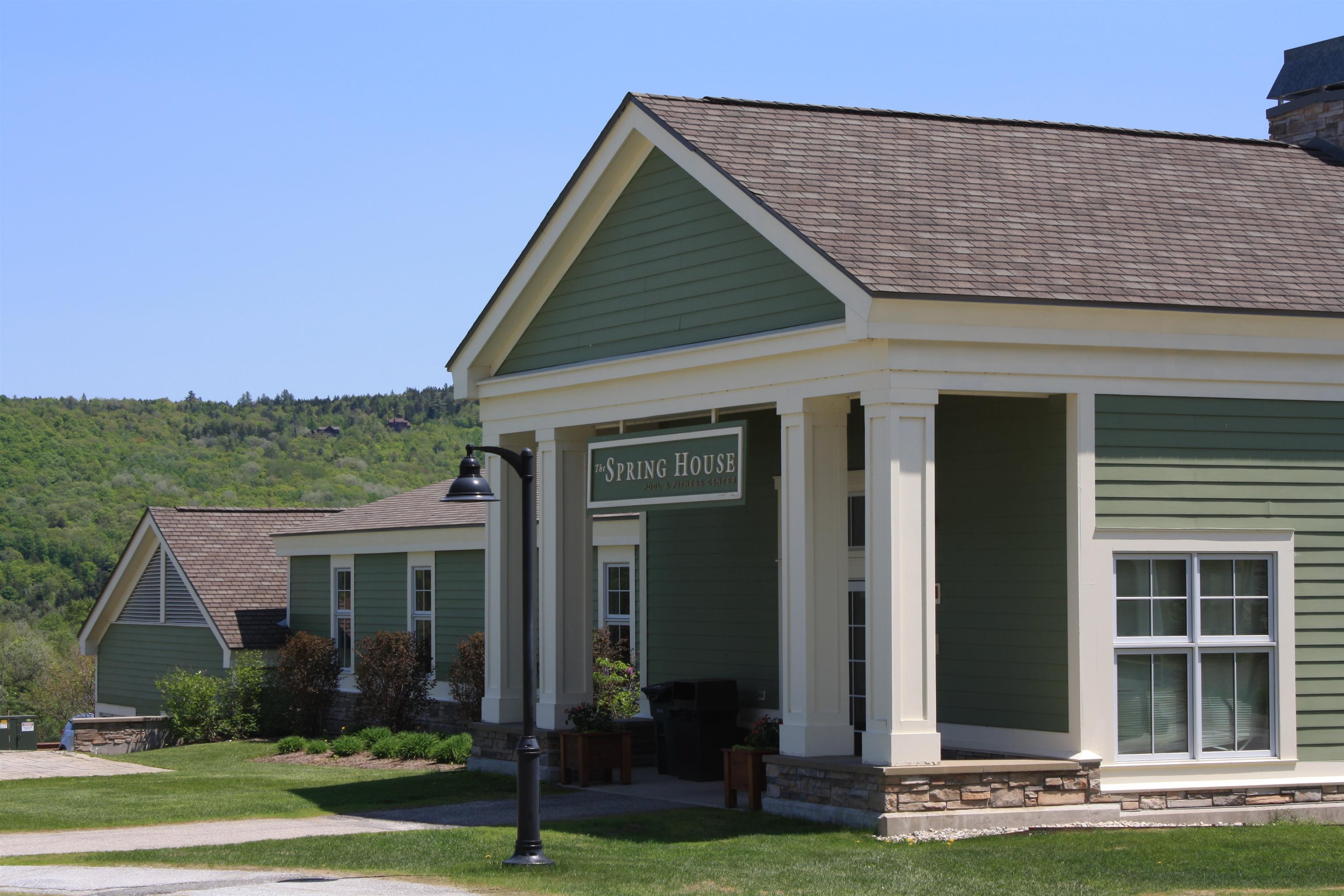368/370 Qtr. I V Jackson Gore Inn