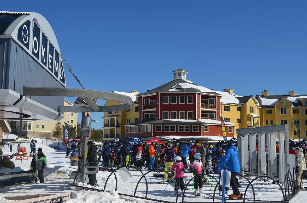 368/370 Qtr. I V Jackson Gore Inn