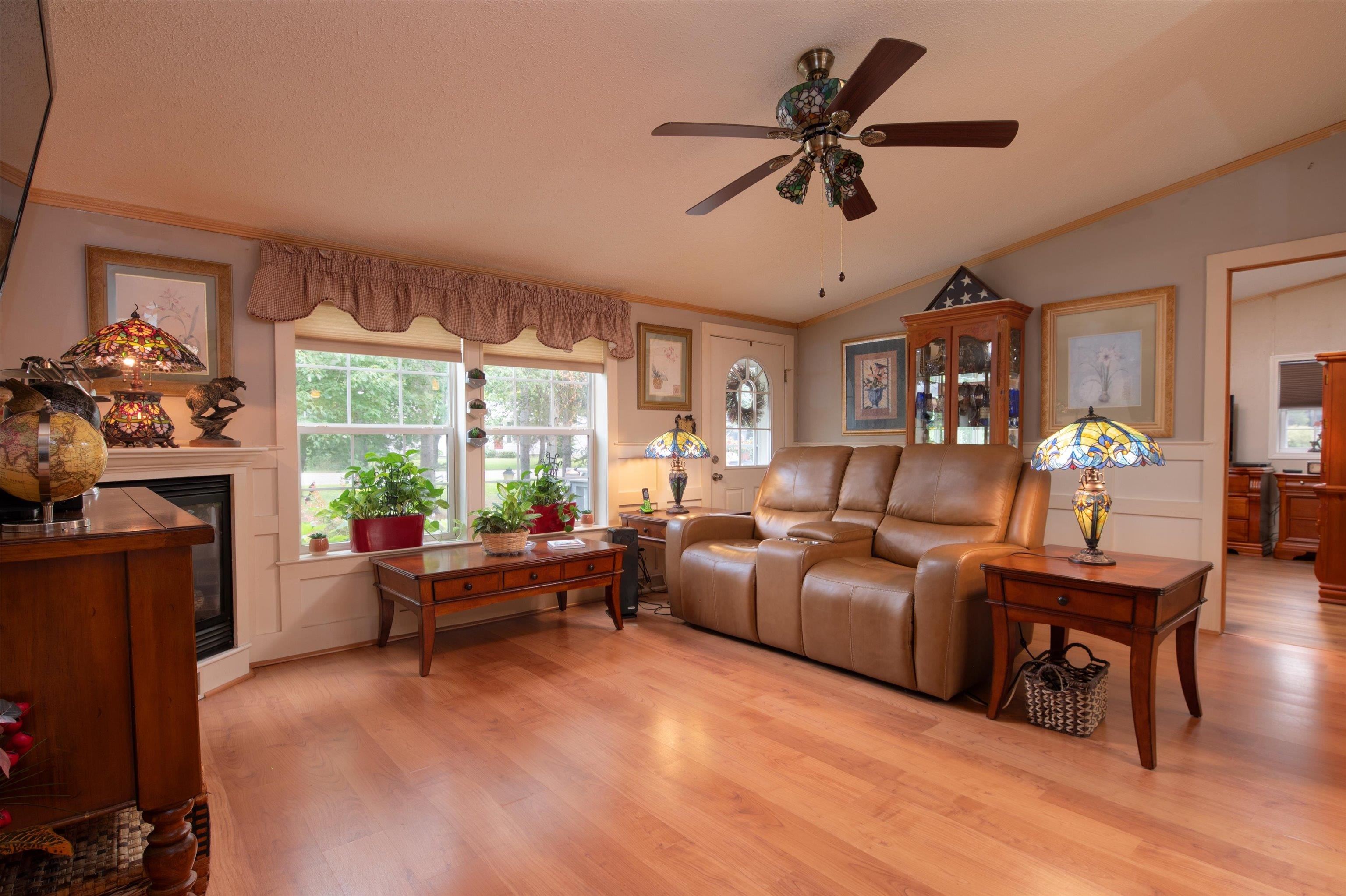 10 Stryhas Trailer Court