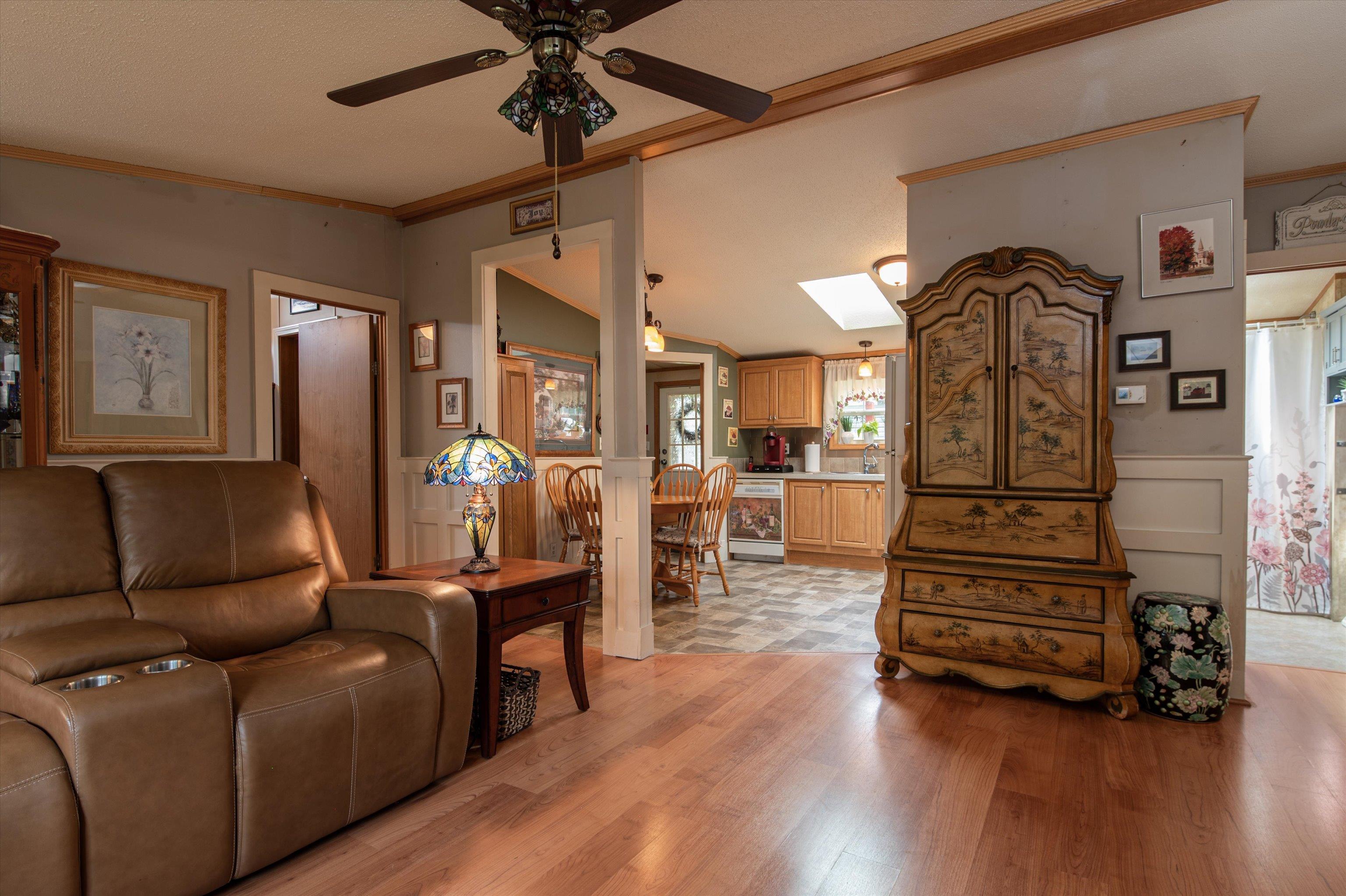 10 Stryhas Trailer Court