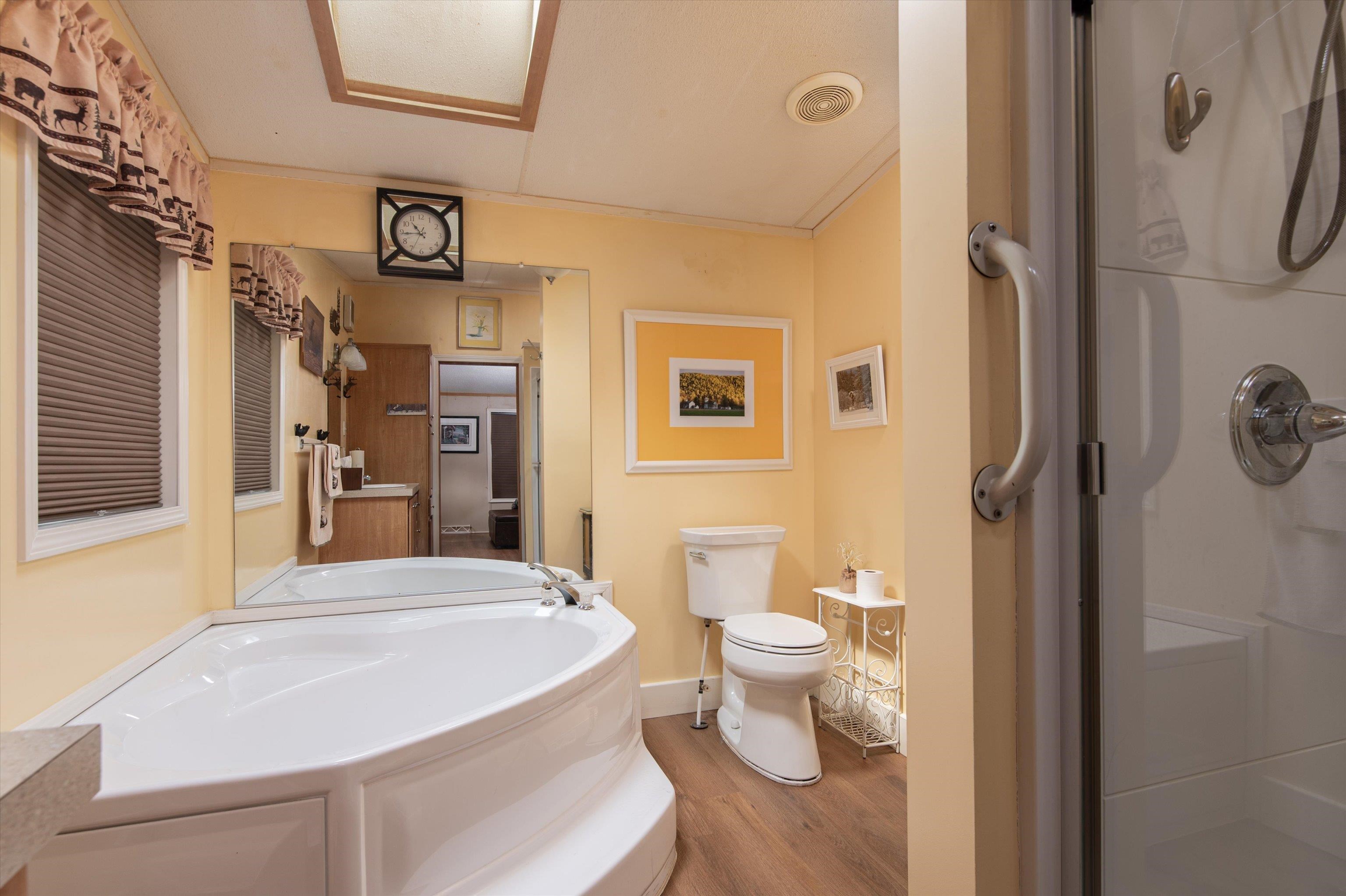 10 Stryhas Trailer Court