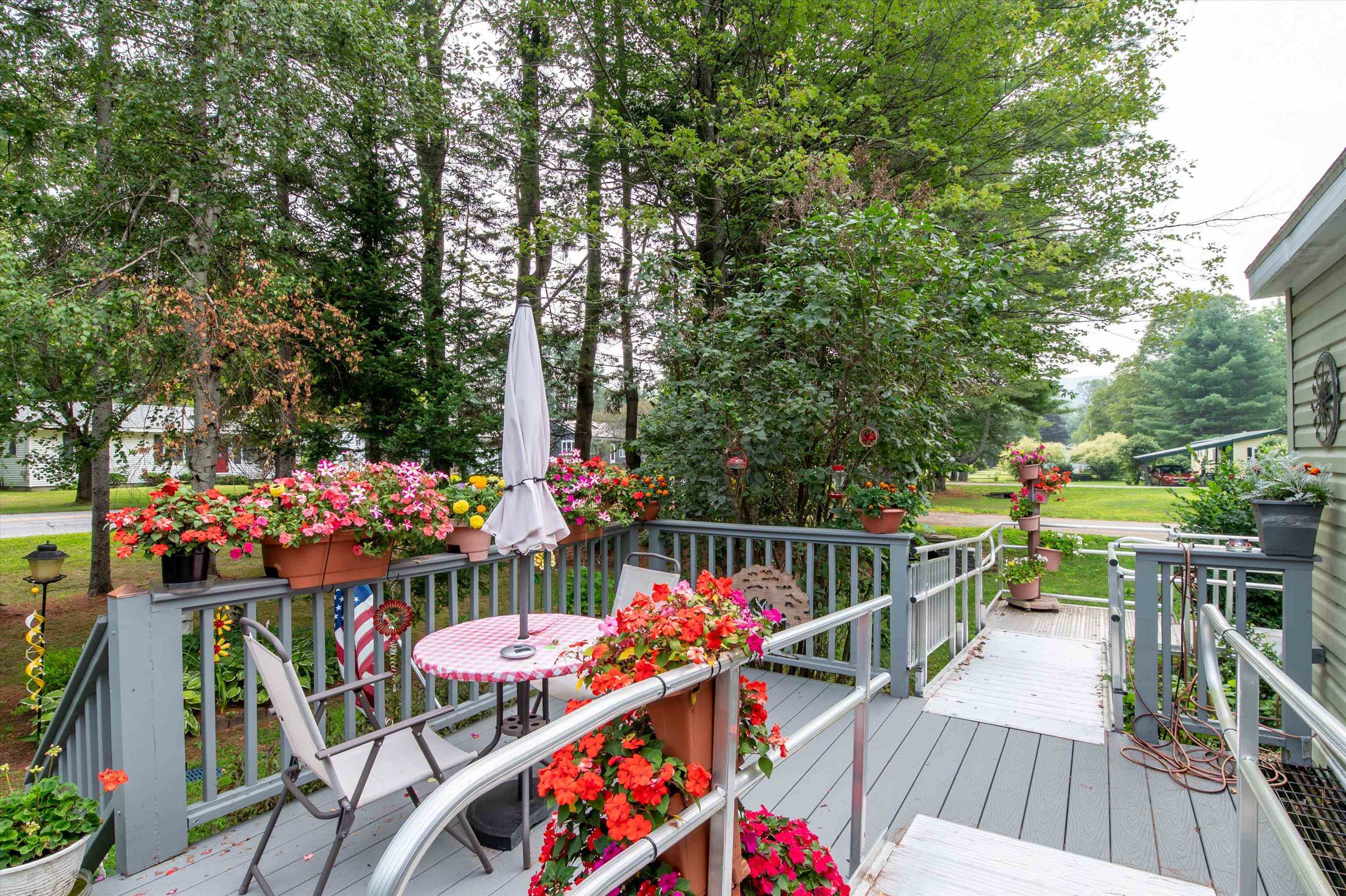 10 Stryhas Trailer Court