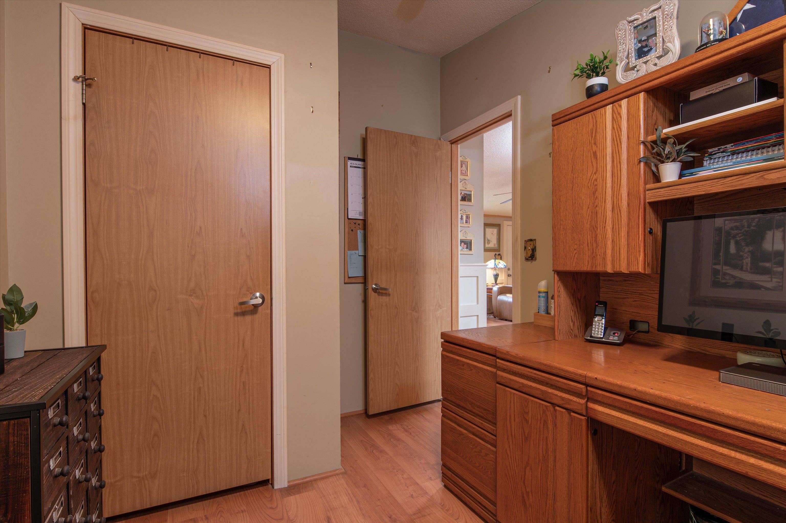 10 Stryhas Trailer Court