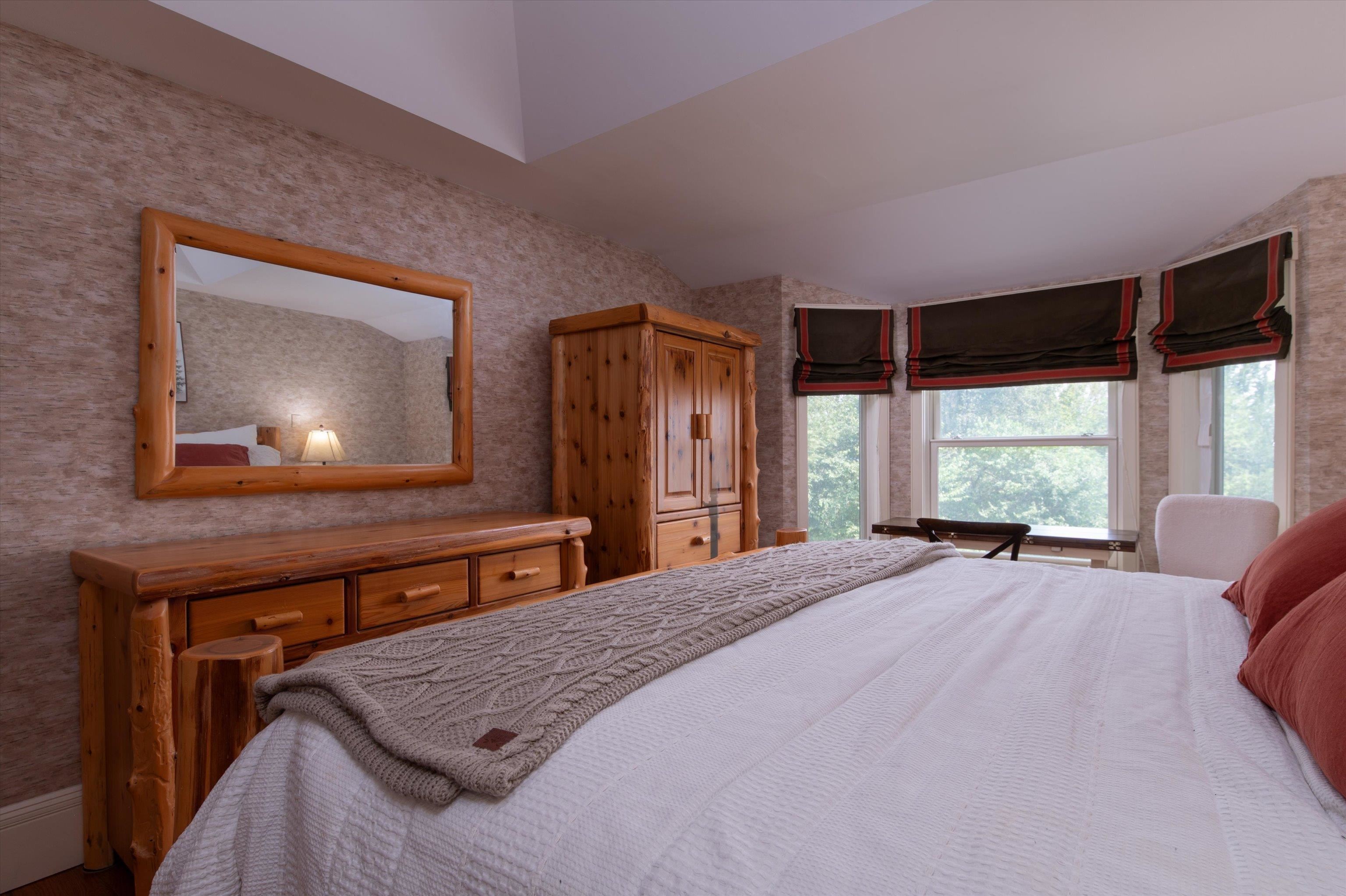 160 Solitude Road Unit: L-202