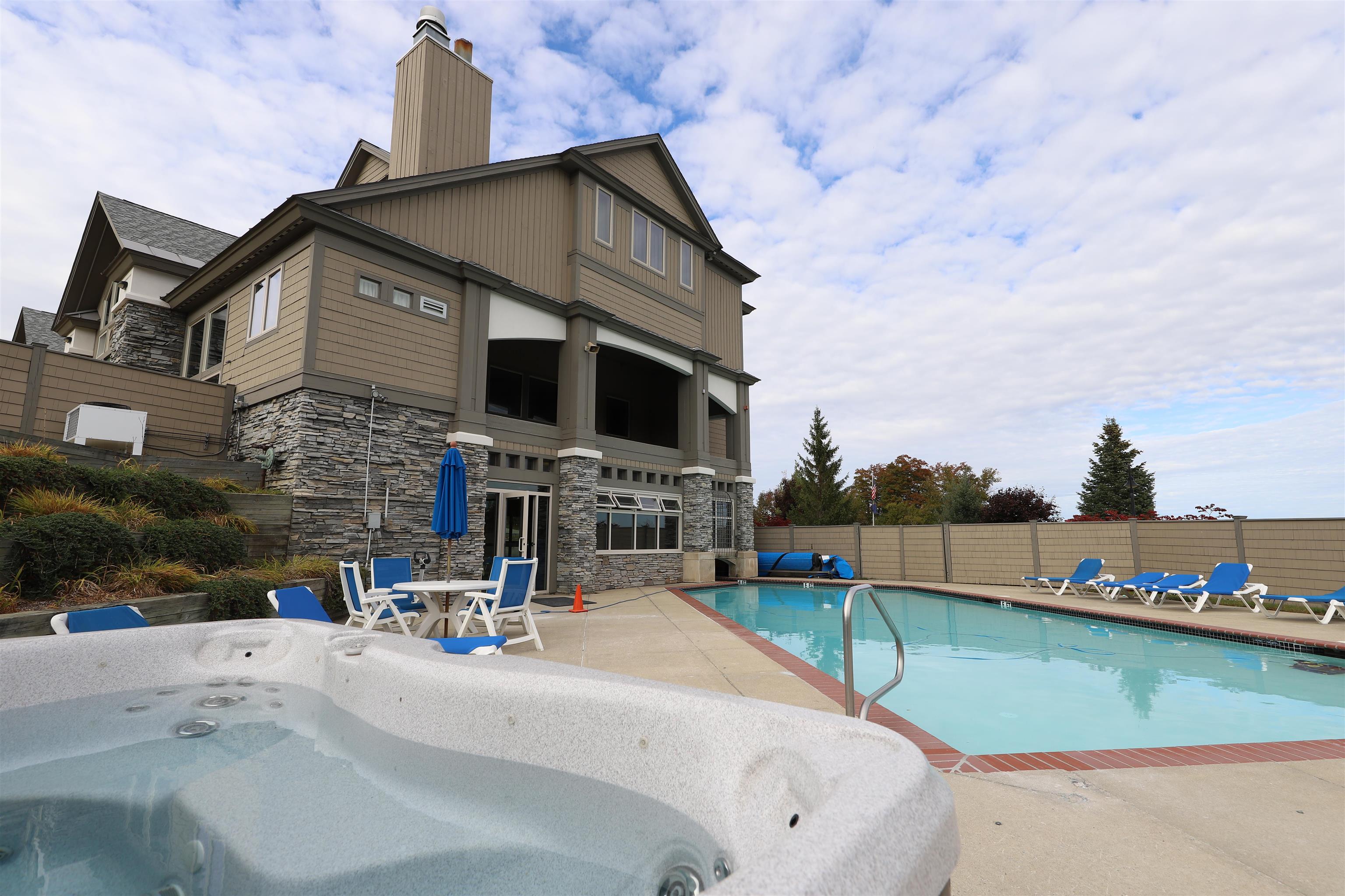 160 Solitude Road Unit: L-202