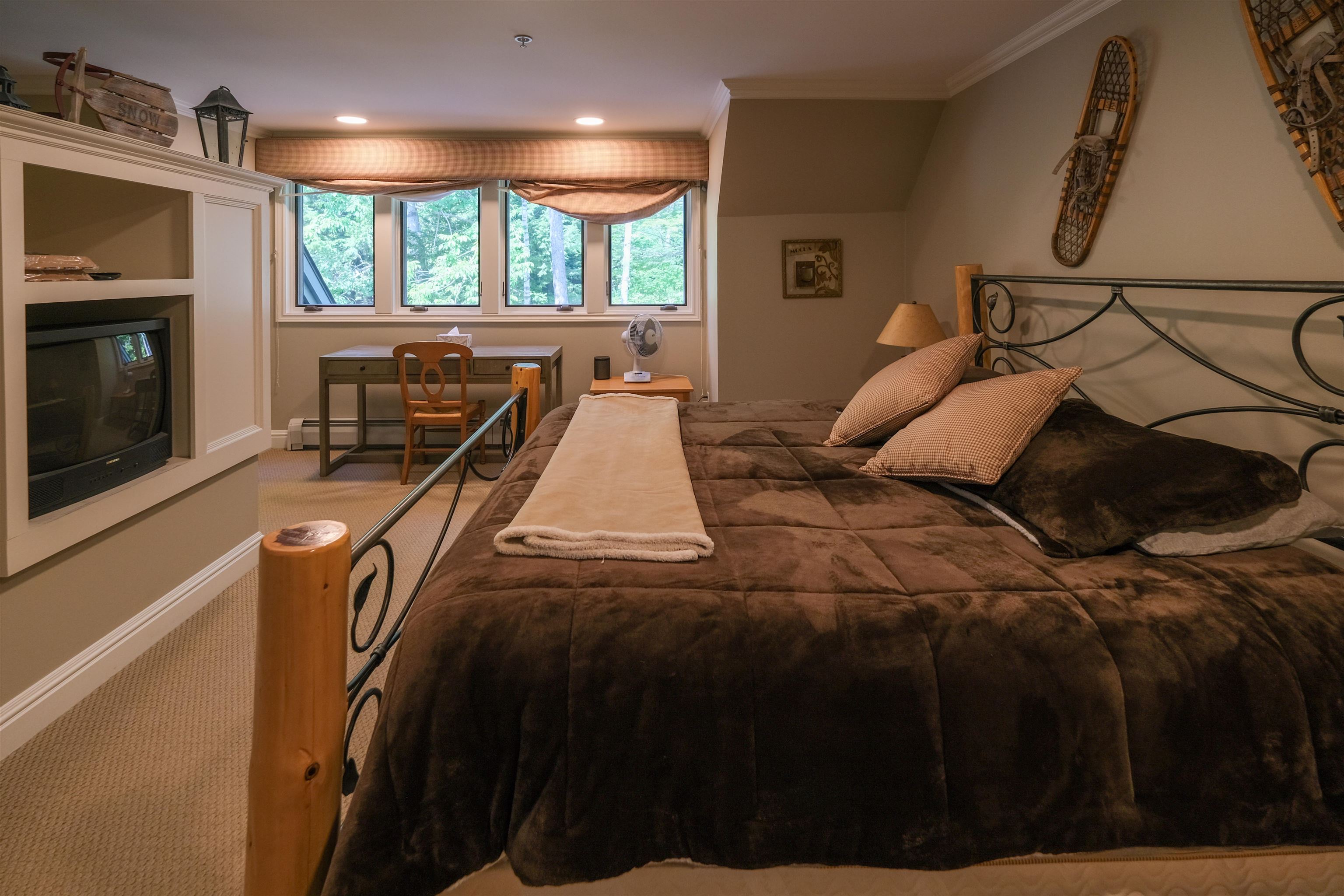 101 Ledgewood Road Unit: G-1 with G-1 Garage