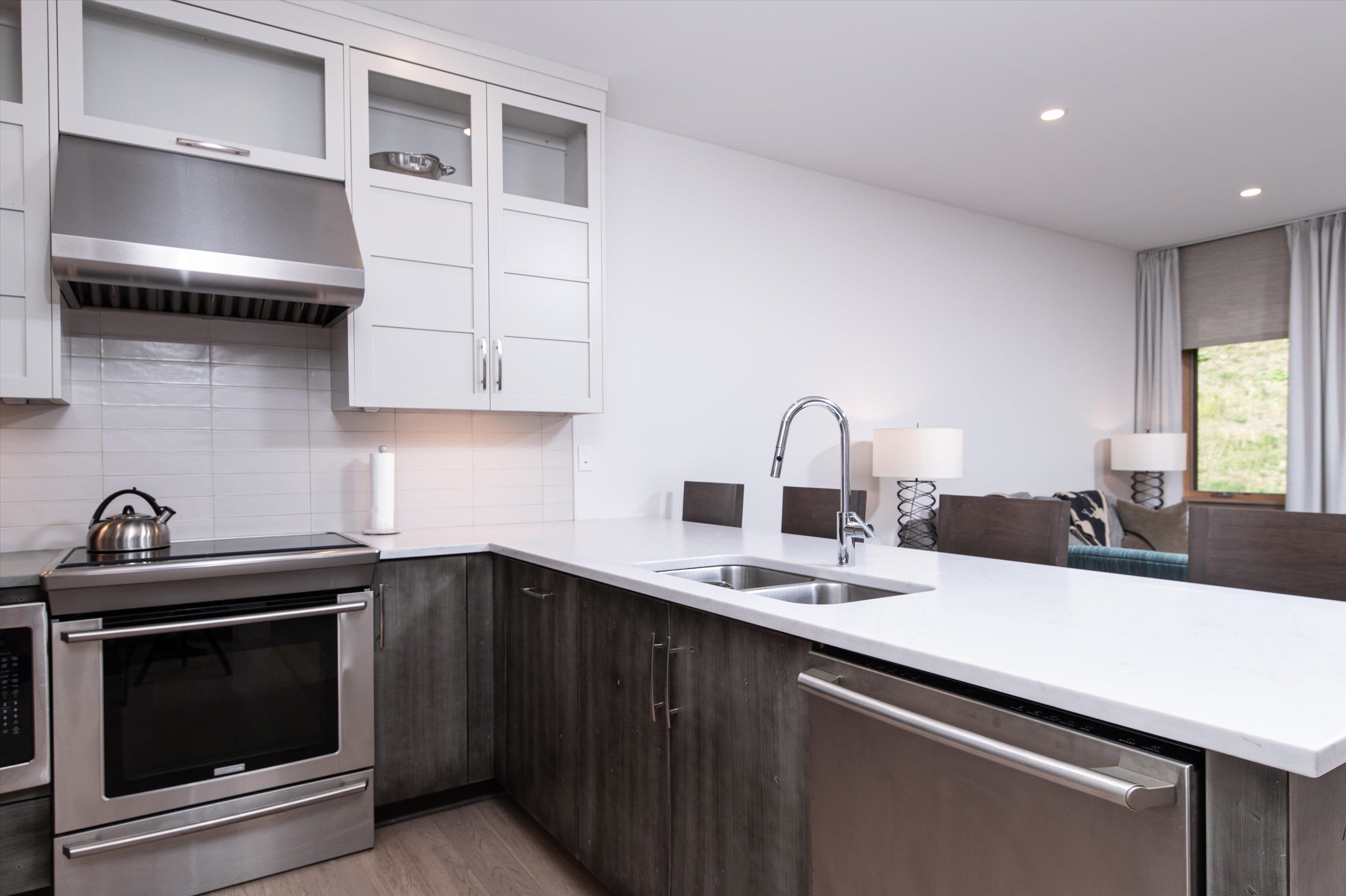 144 Lodge Road Unit: 6