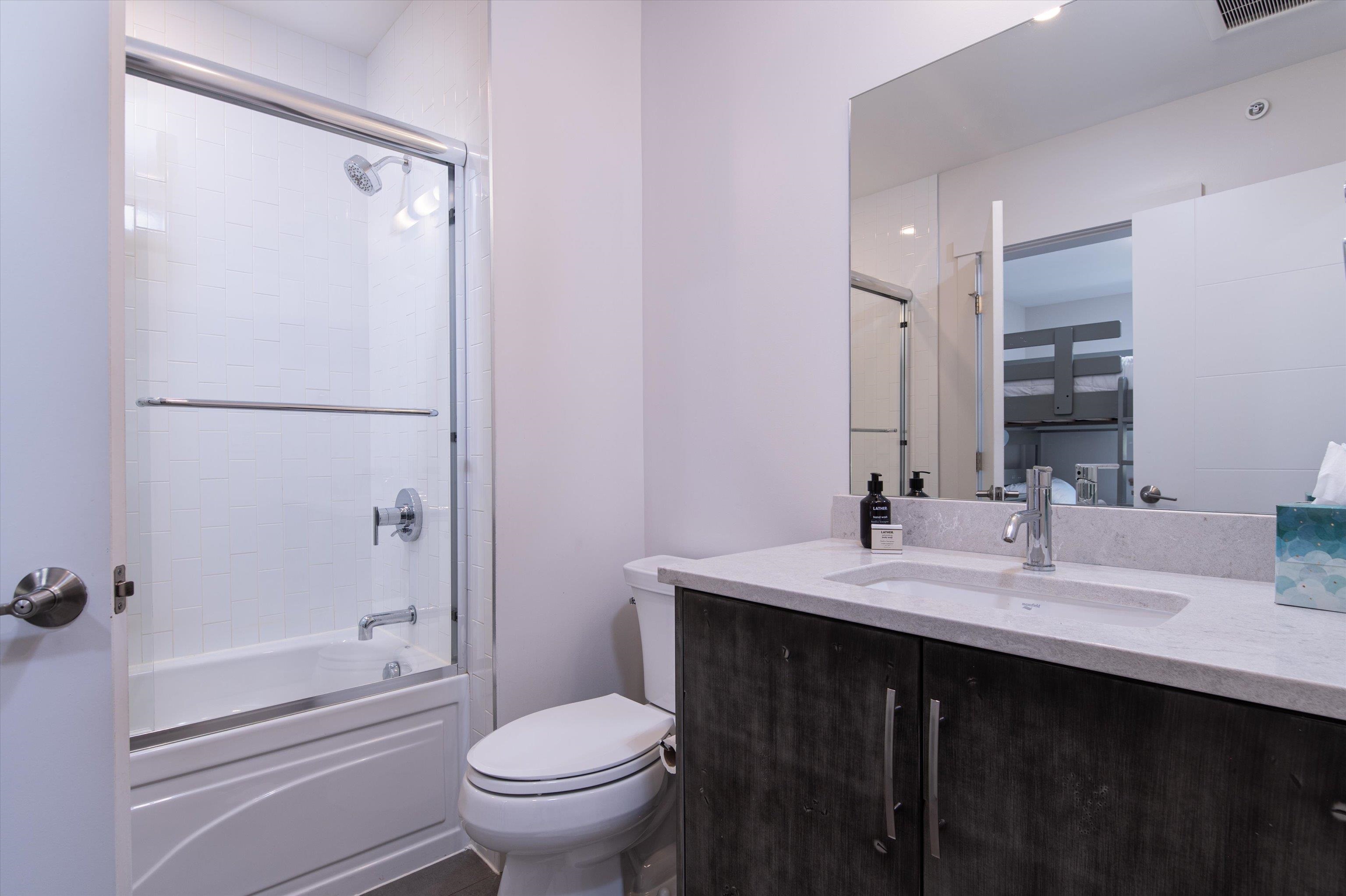 144 Lodge Road Unit: 6