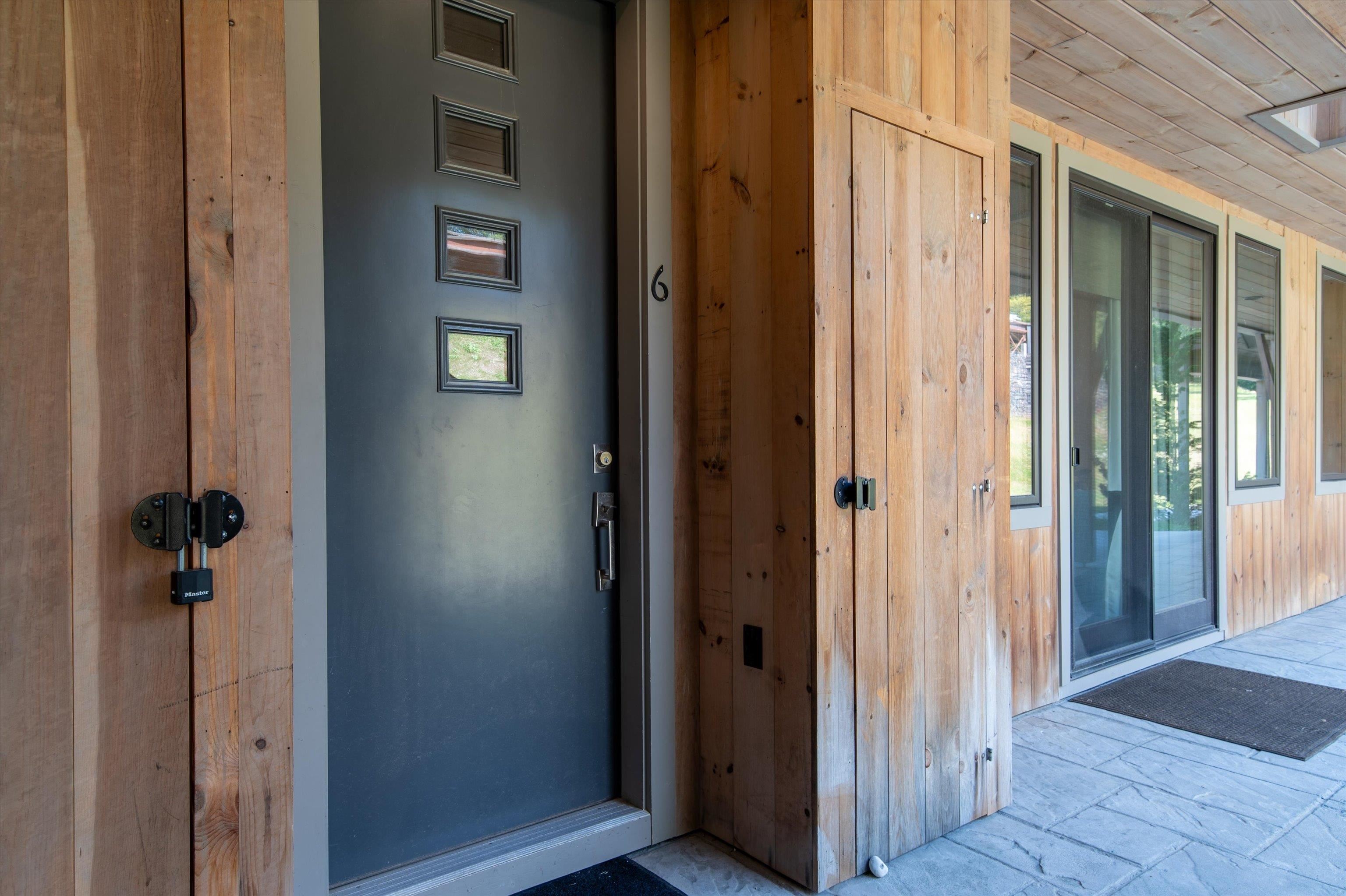 144 Lodge Road Unit: 6