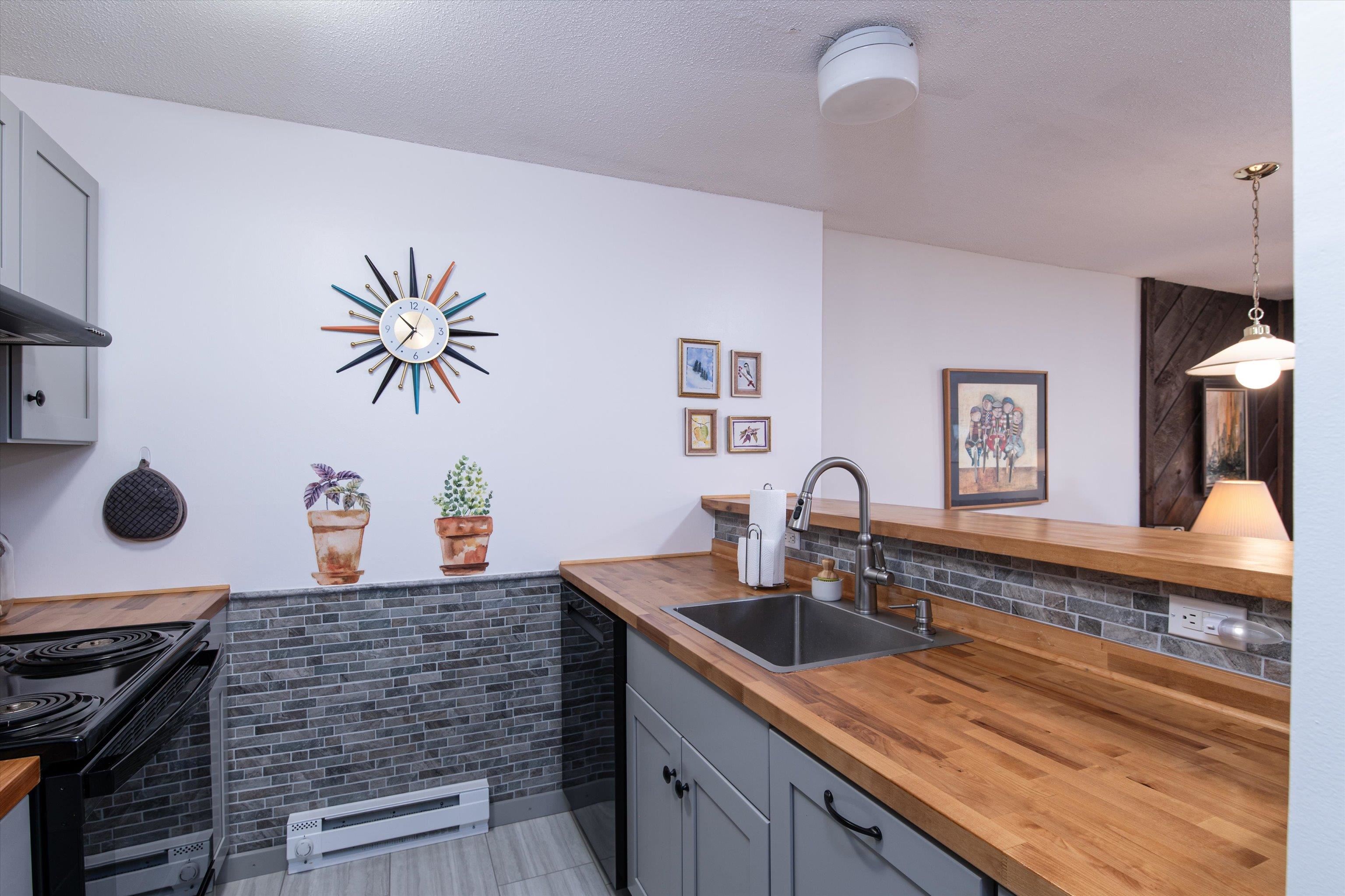 162 Okemo Trailside Extension Unit: 22C-L