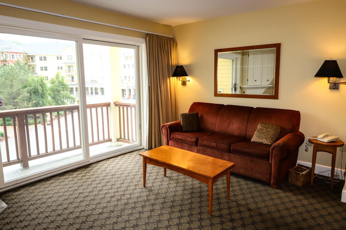 225/227 Qtr. I I Jackson Gore Inn