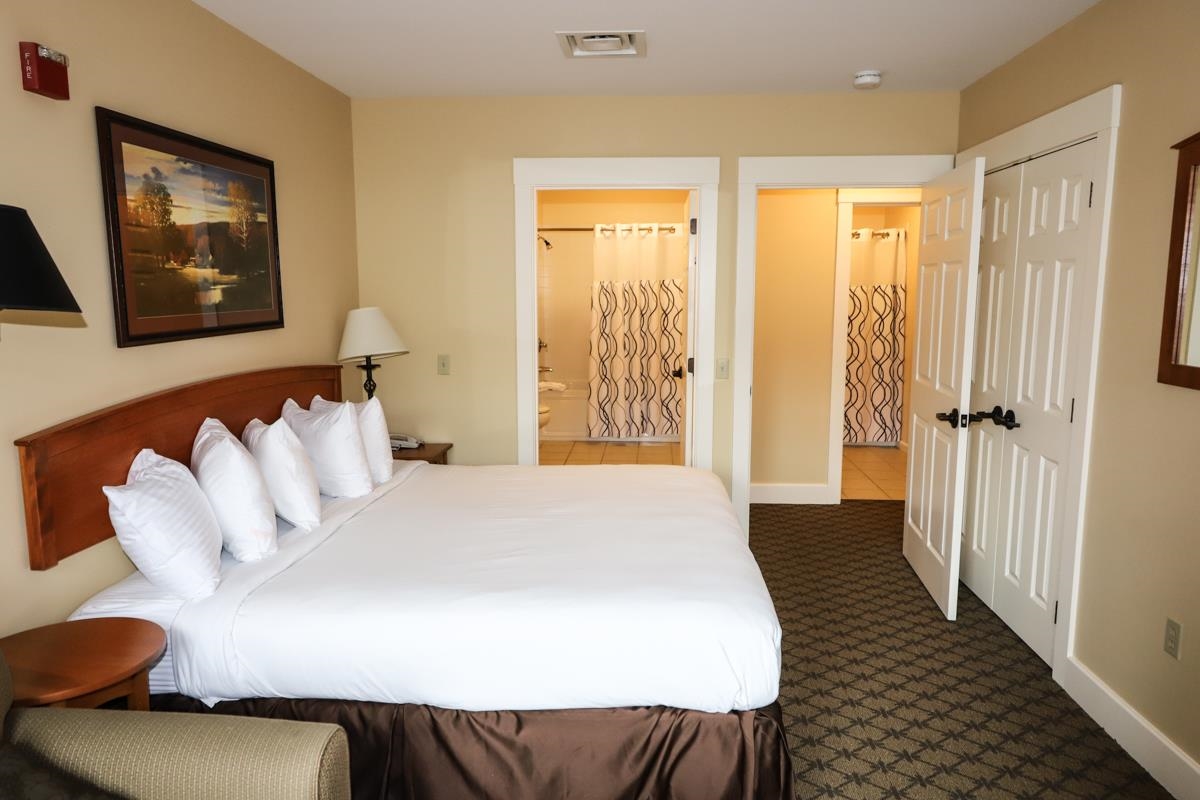 225/227 Qtr. I I Jackson Gore Inn