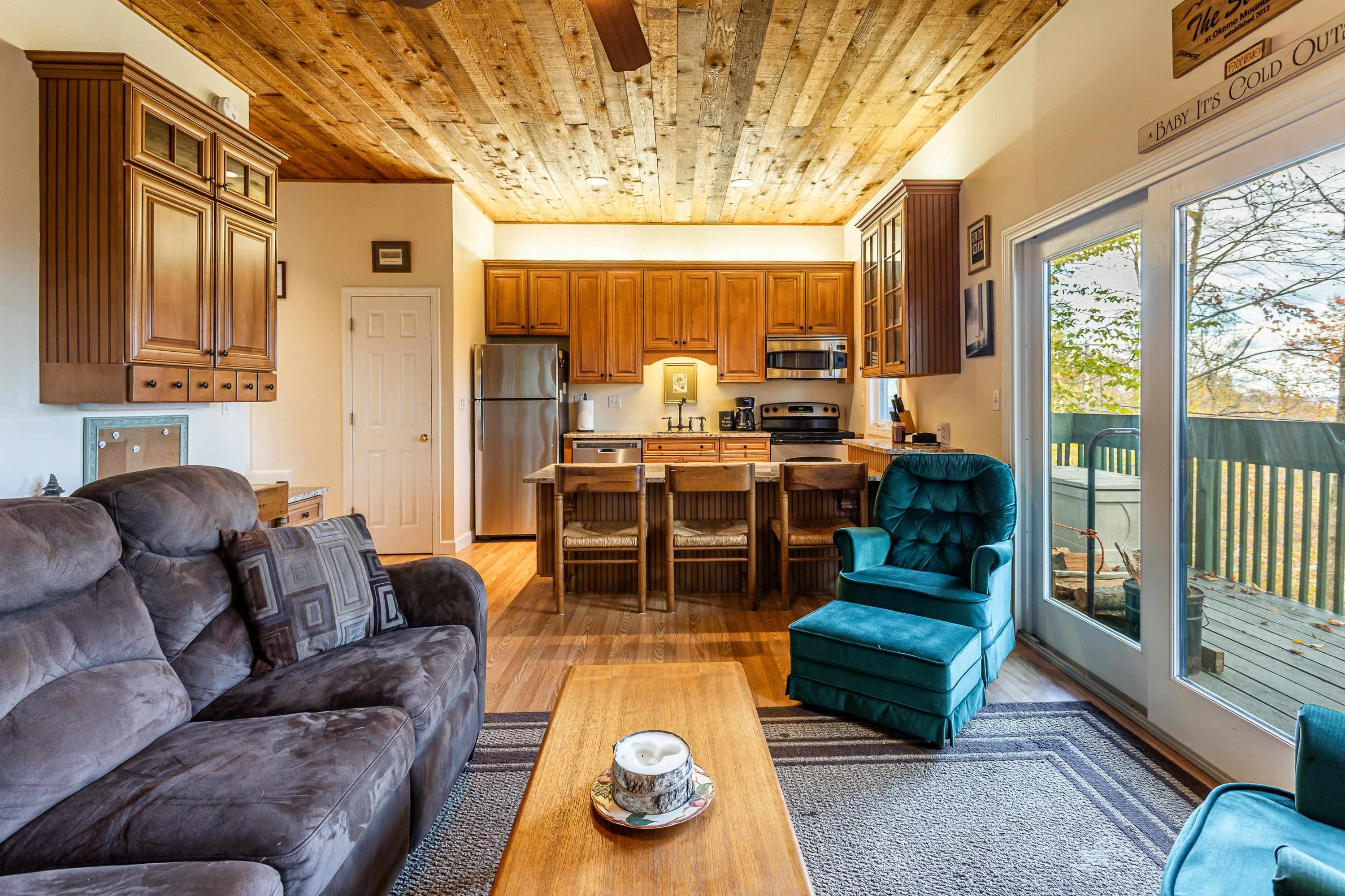 22 Rimrock Road Unit: 4B