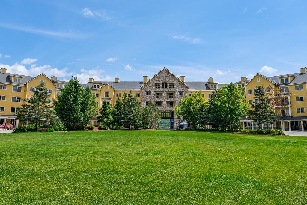 212 QIII Jackson Gore Inn Unit: 212 QIII
