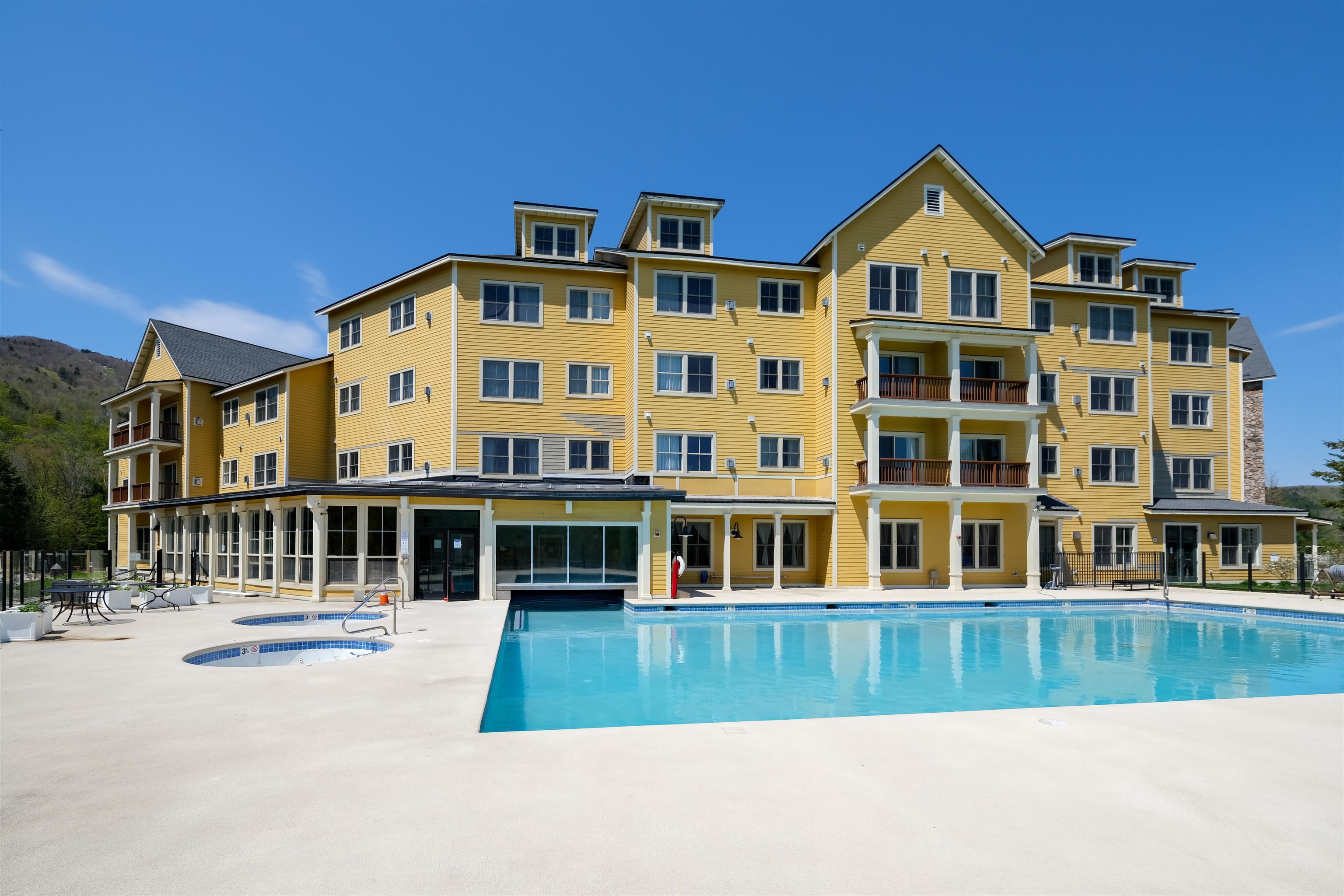 212 QIII Jackson Gore Inn Unit: 212 QIII