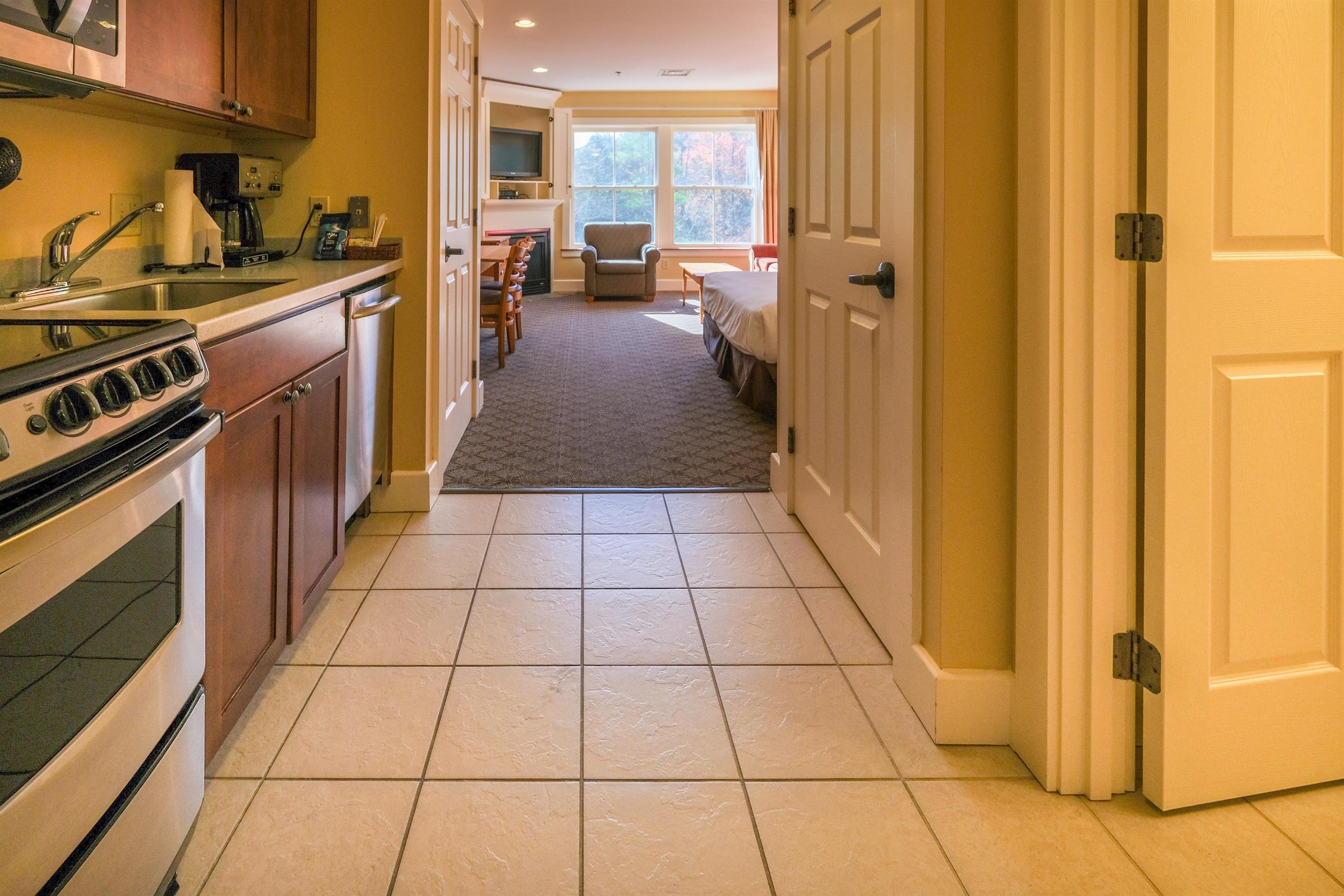212 QIII Jackson Gore Inn Unit: 212 QIII