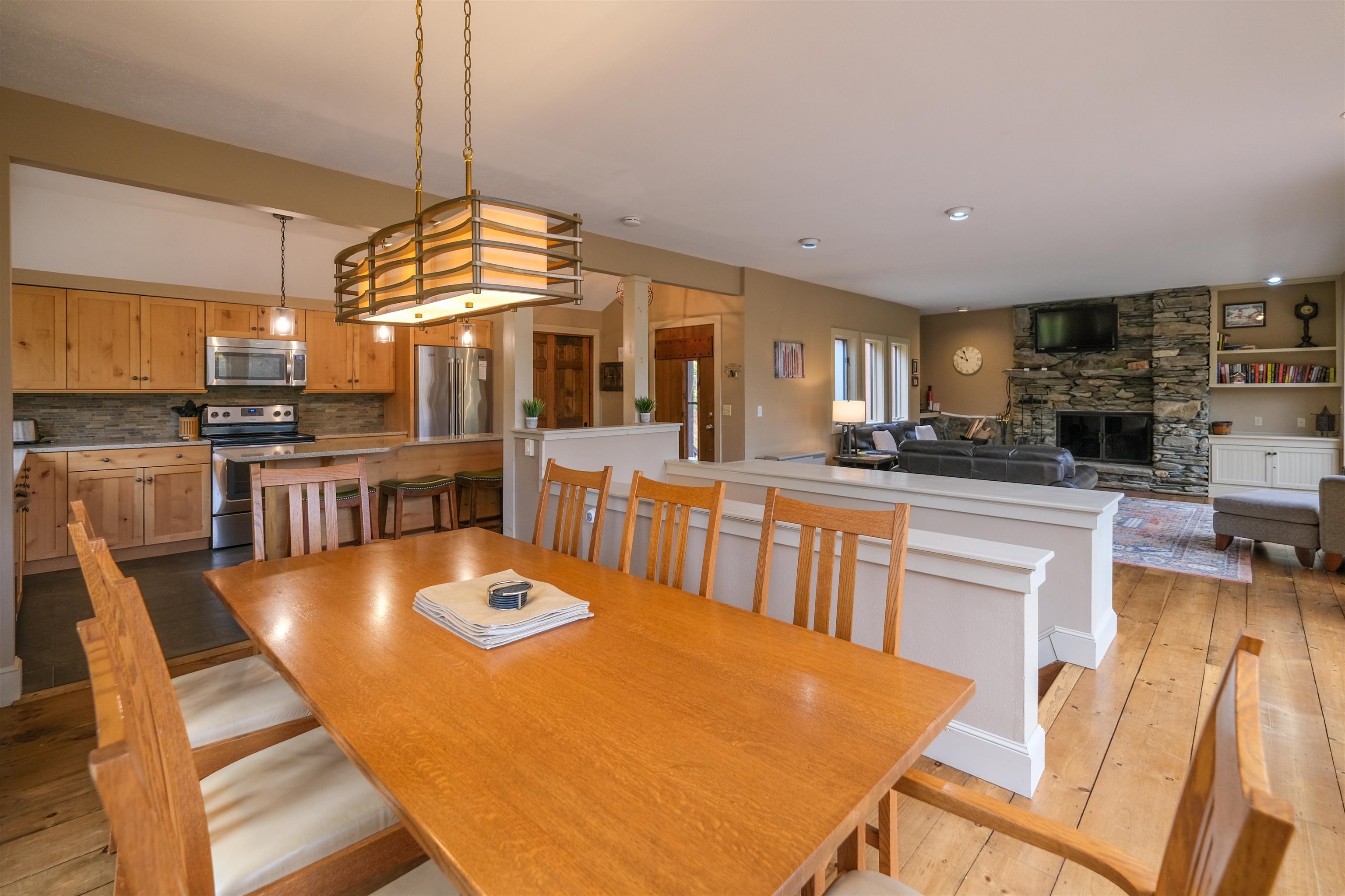 405 Soaring Hawk Road