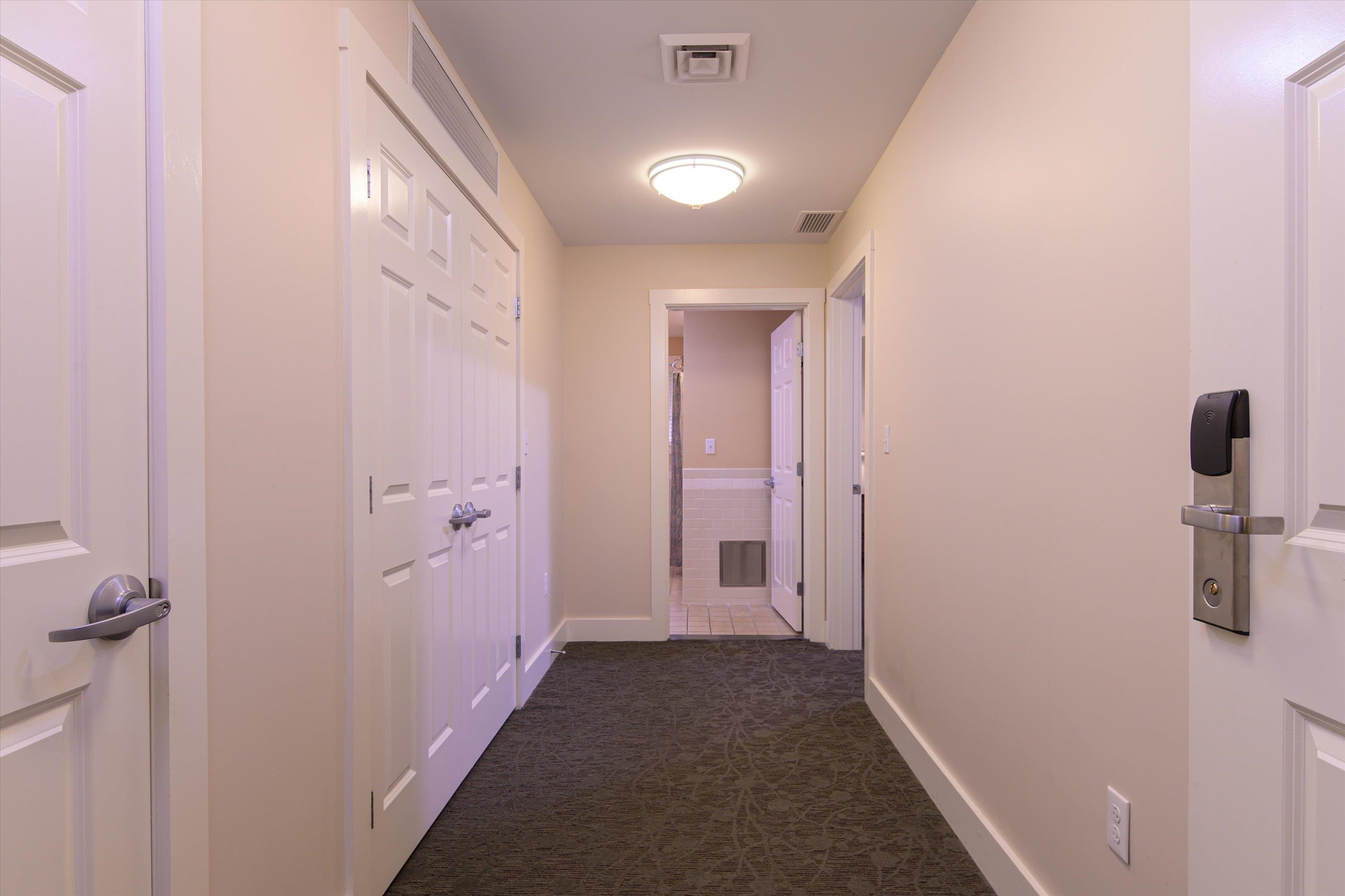 713/715 Qtr. I I I Adams House